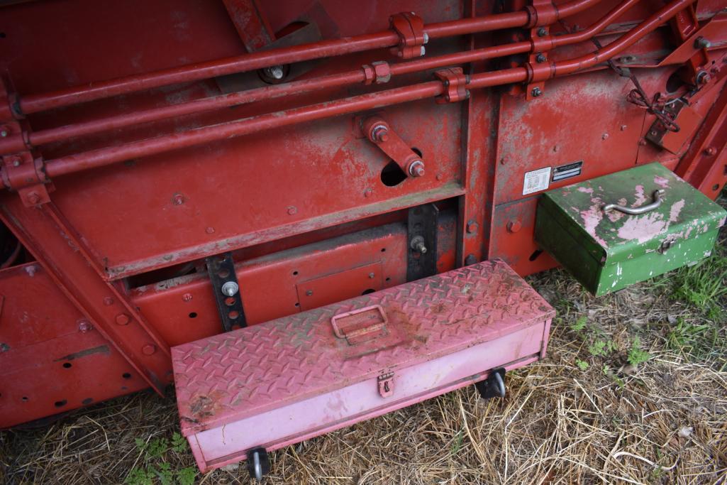 International 1460 2wd combine