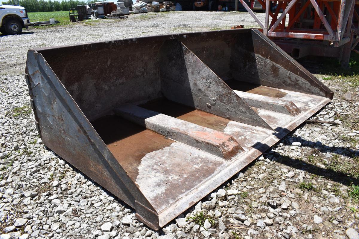 8' telehandler bucket