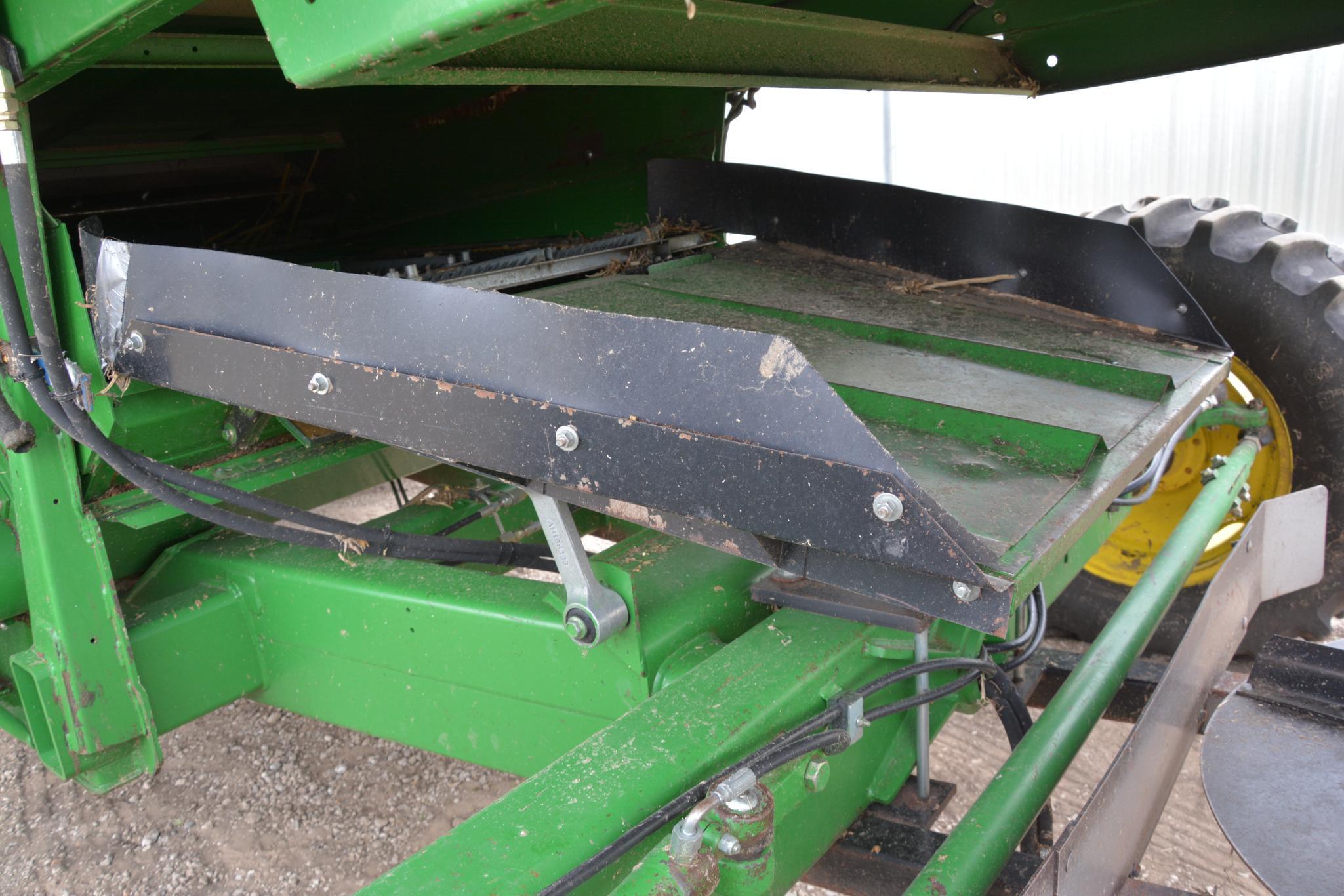John Deere 9400 2wd combine