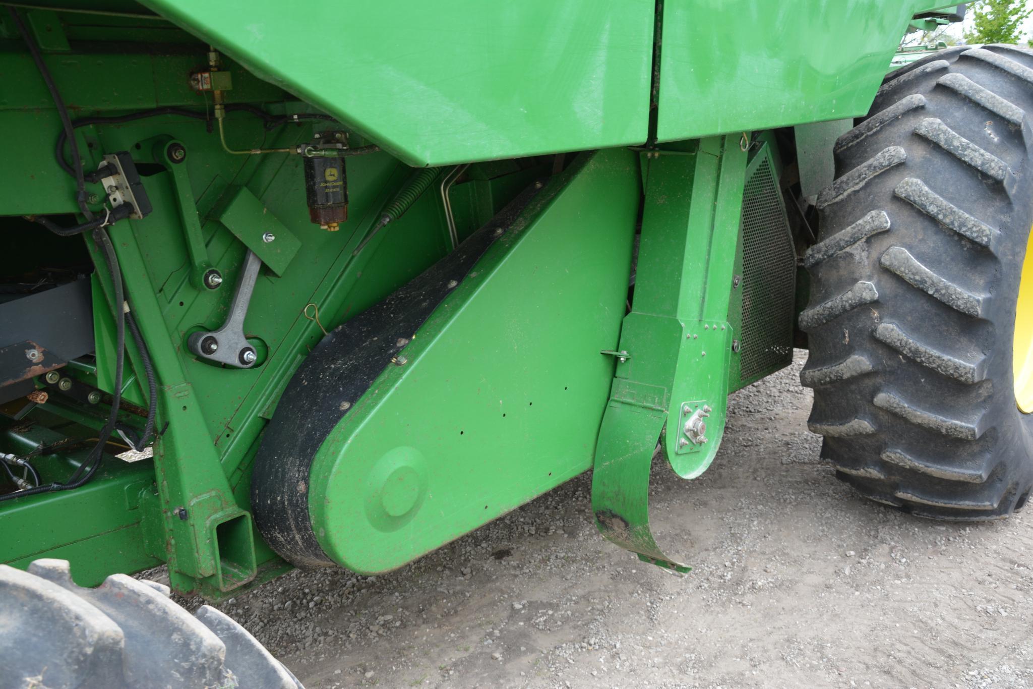 John Deere 9400 2wd combine