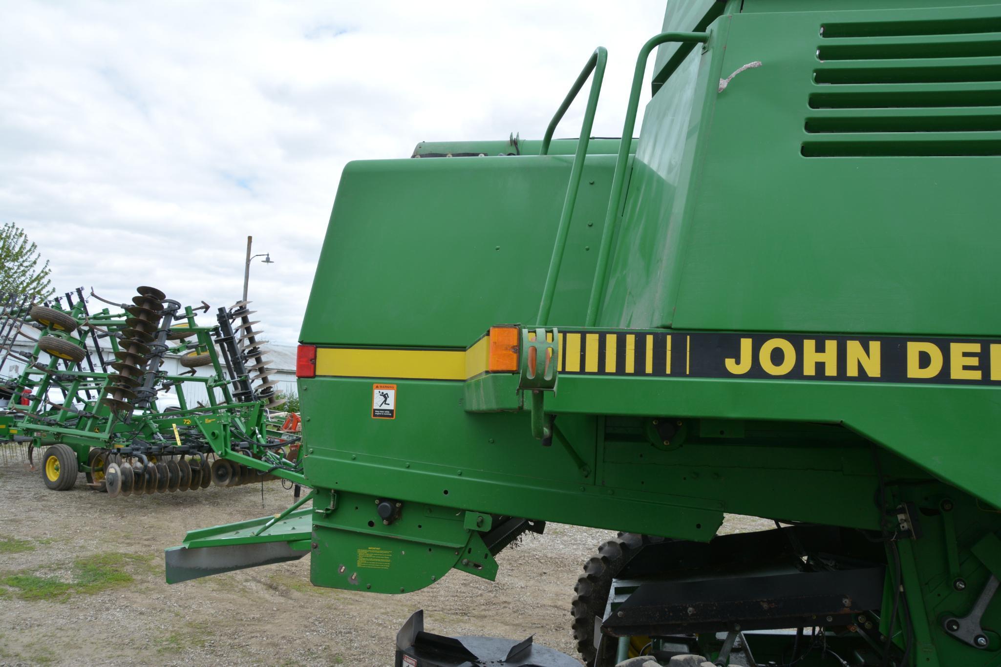 John Deere 9400 2wd combine
