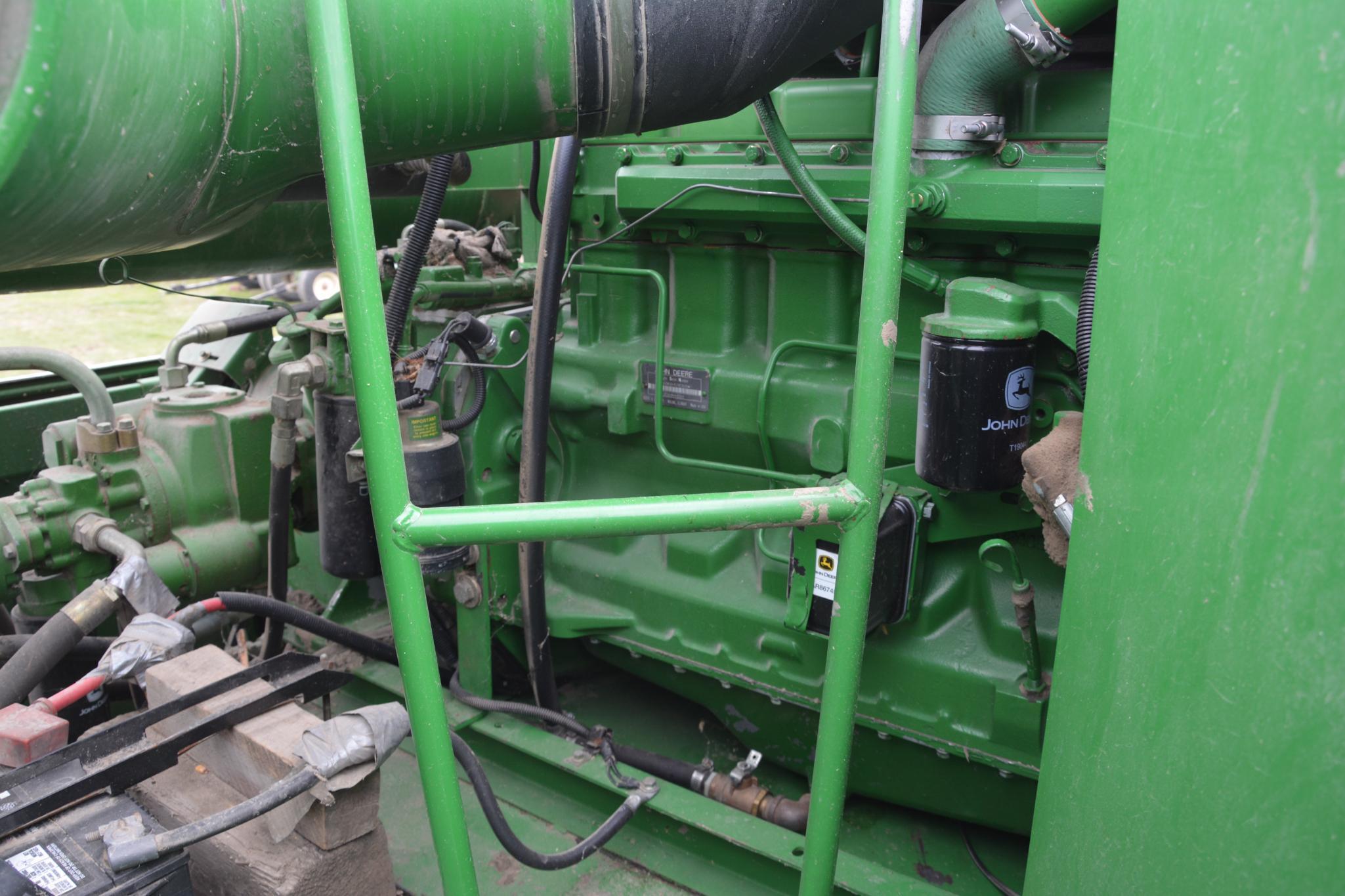 John Deere 9400 2wd combine