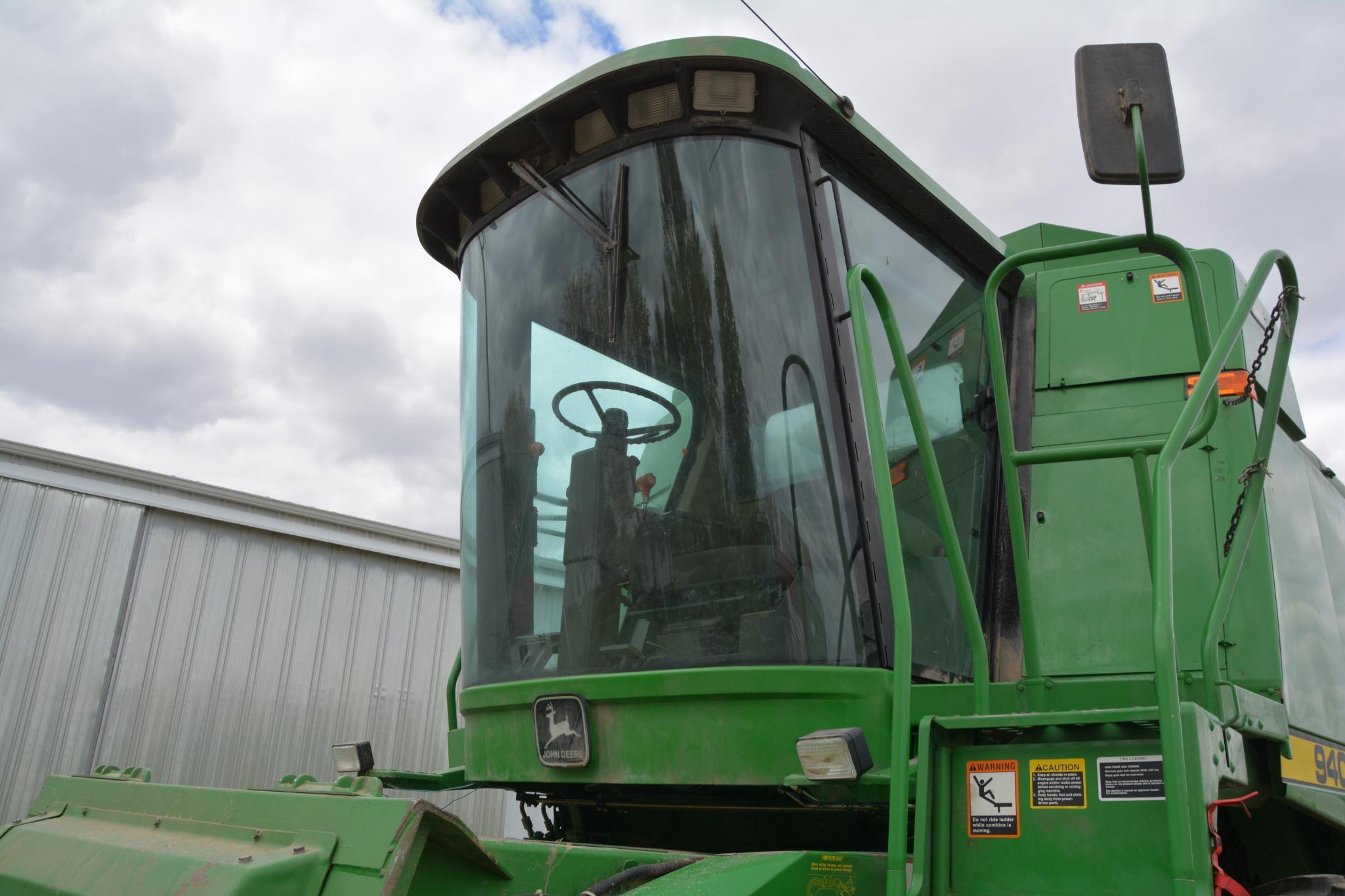 John Deere 9400 2wd combine