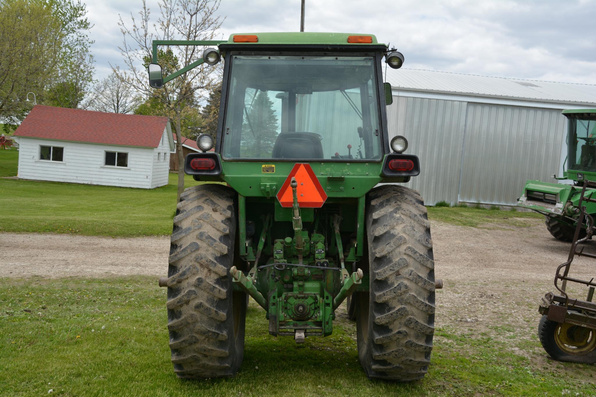 John Deere 4430 2wd tractor