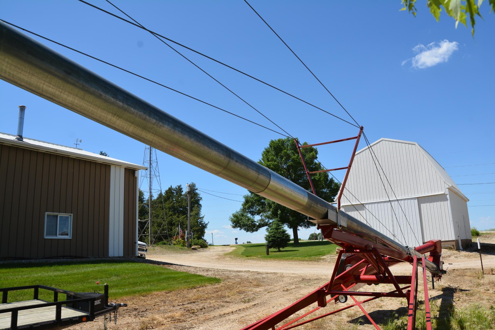 2015 Mayrath 10" x 71' hyd. swing away auger