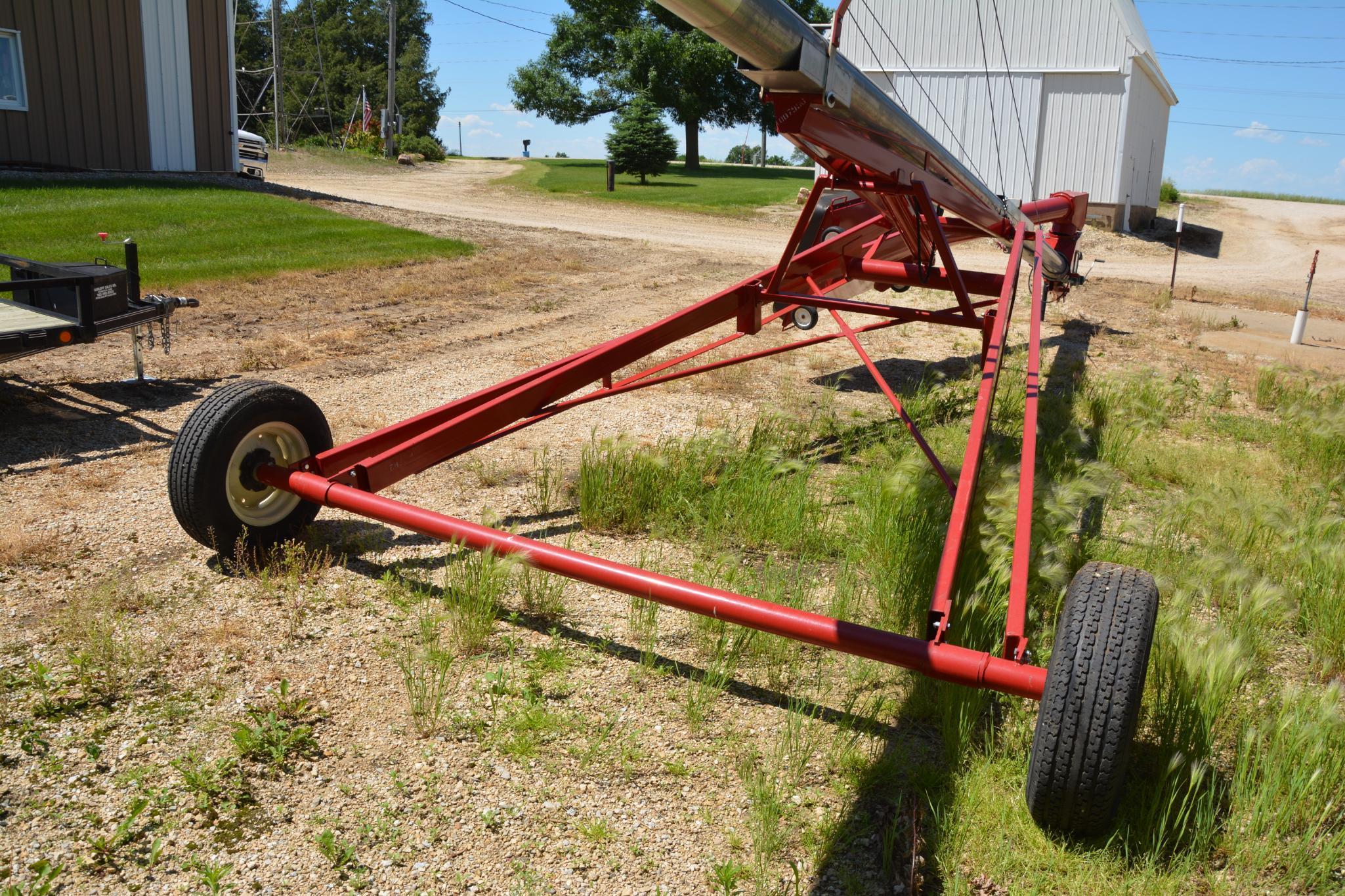 2015 Mayrath 10" x 71' hyd. swing away auger