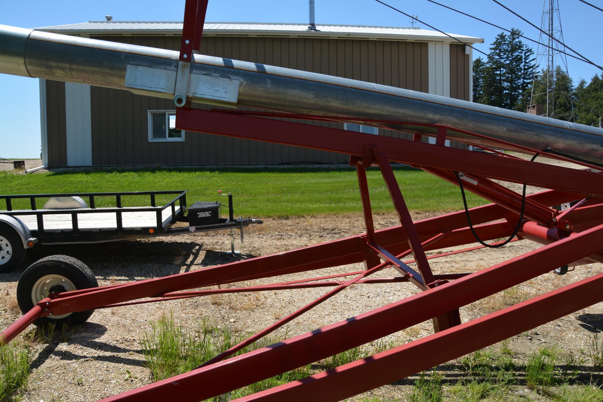 2015 Mayrath 10" x 71' hyd. swing away auger