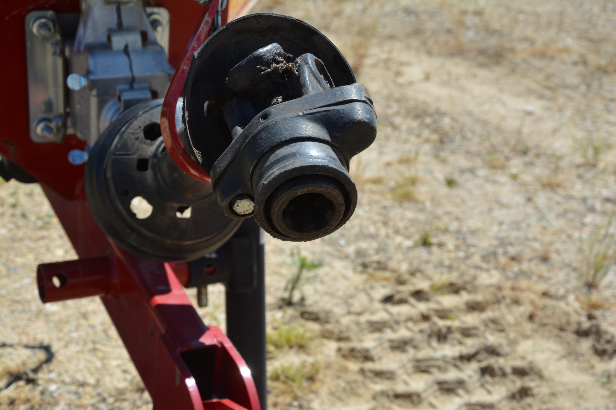 2015 Mayrath 10" x 71' hyd. swing away auger