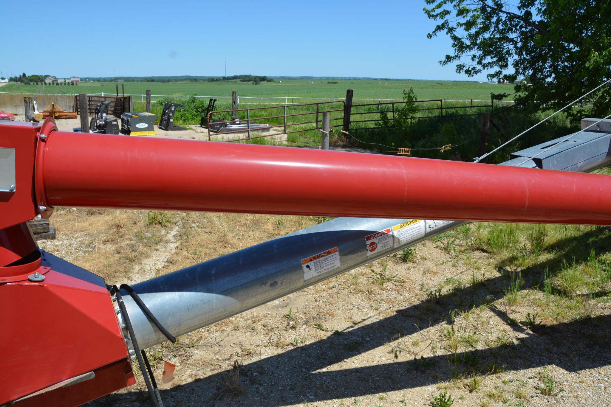 2015 Mayrath 10" x 71' hyd. swing away auger