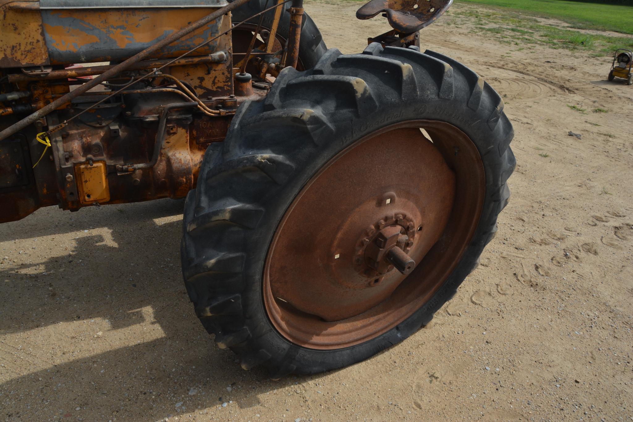1951 Minneapolis Moline ZA tractor