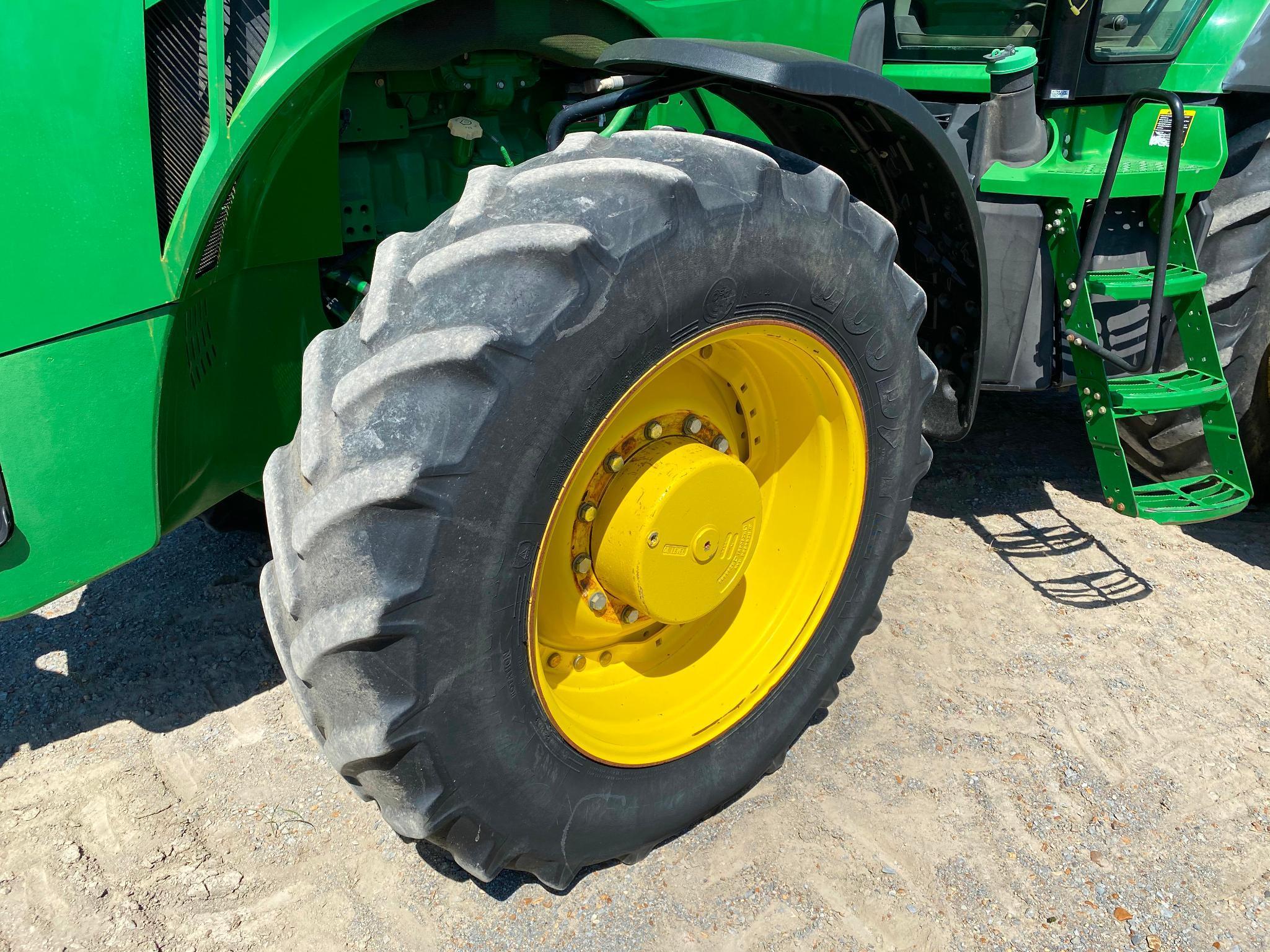 2011 John Deere 8335R MFWD tractor