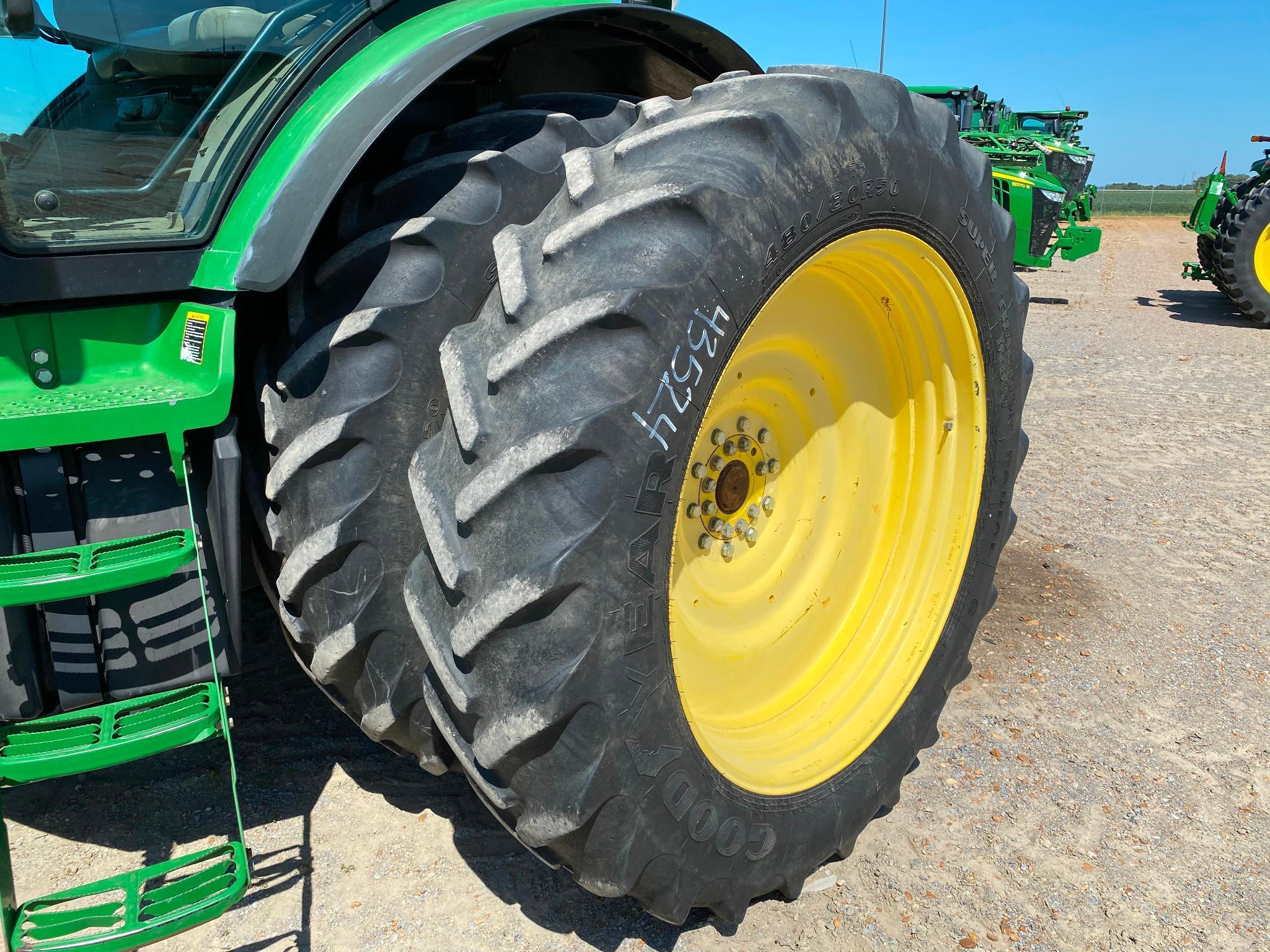 2011 John Deere 8335R MFWD tractor