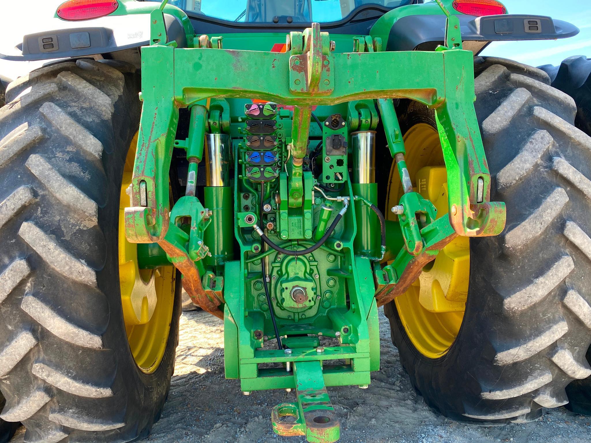 2011 John Deere 8335R MFWD tractor