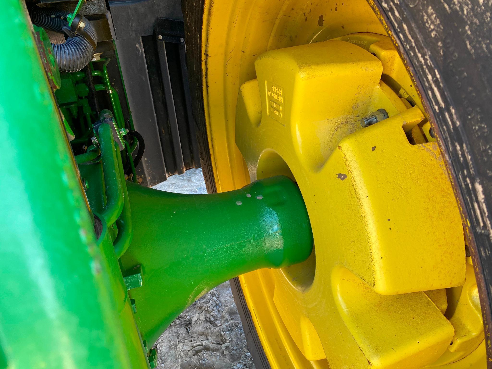 2011 John Deere 8335R MFWD tractor