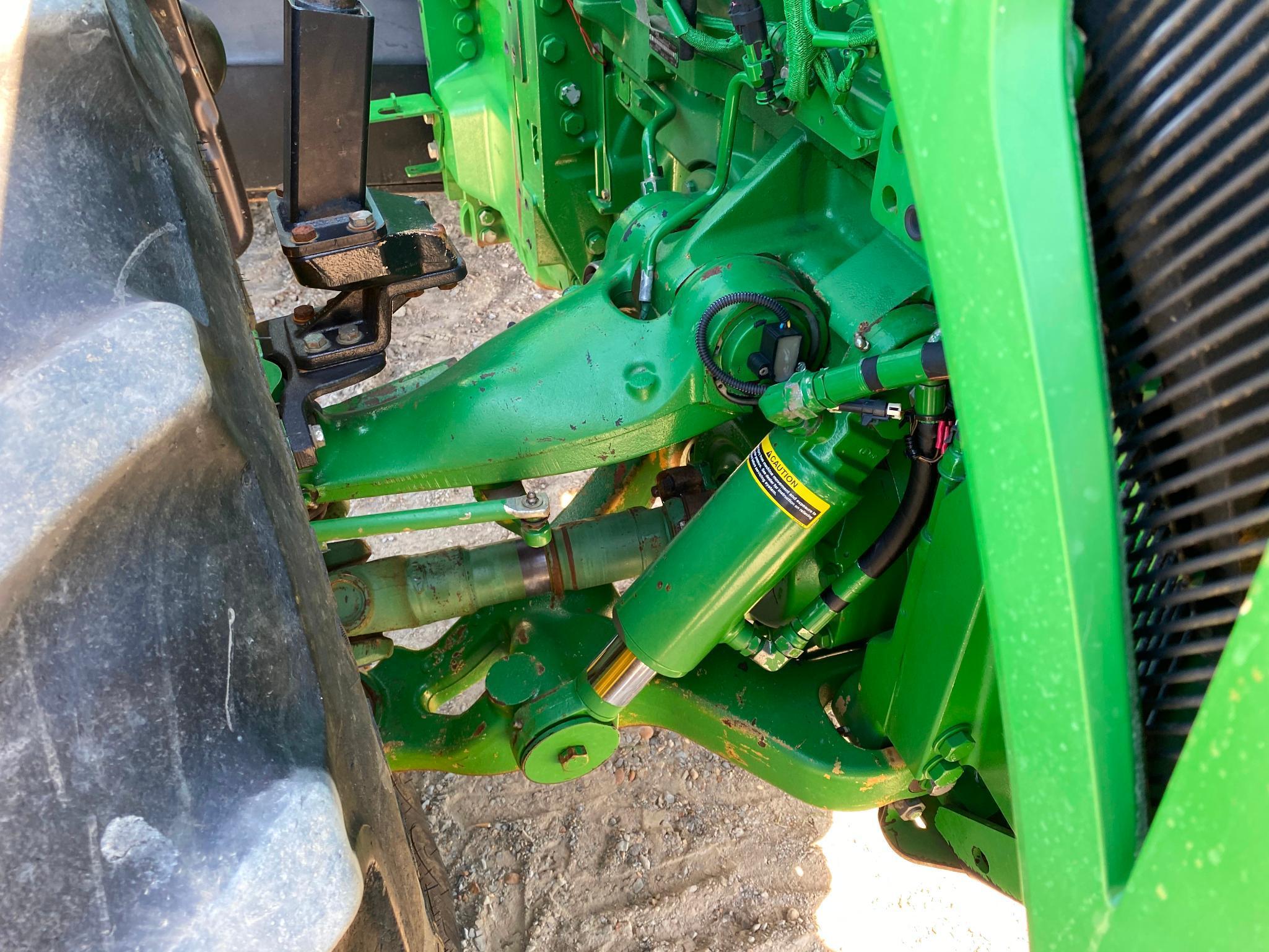 2011 John Deere 8335R MFWD tractor