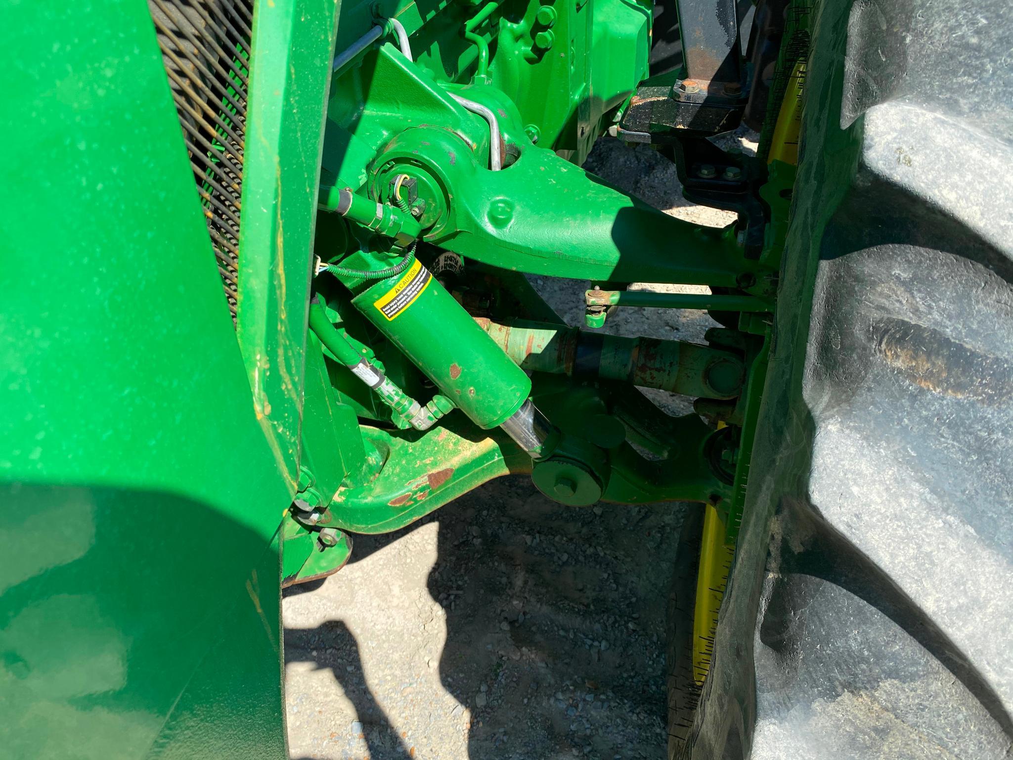 2011 John Deere 8335R MFWD tractor