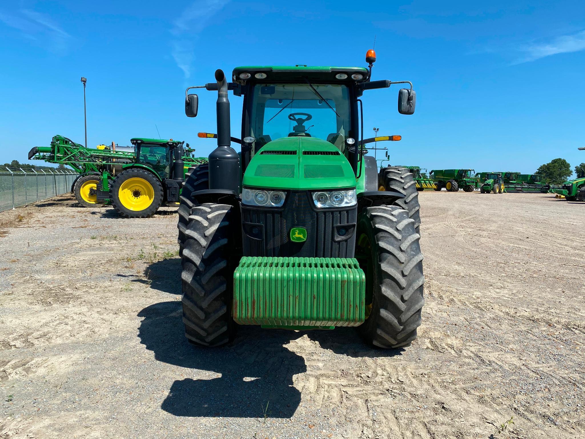 2011 John Deere 8335R MFWD tractor