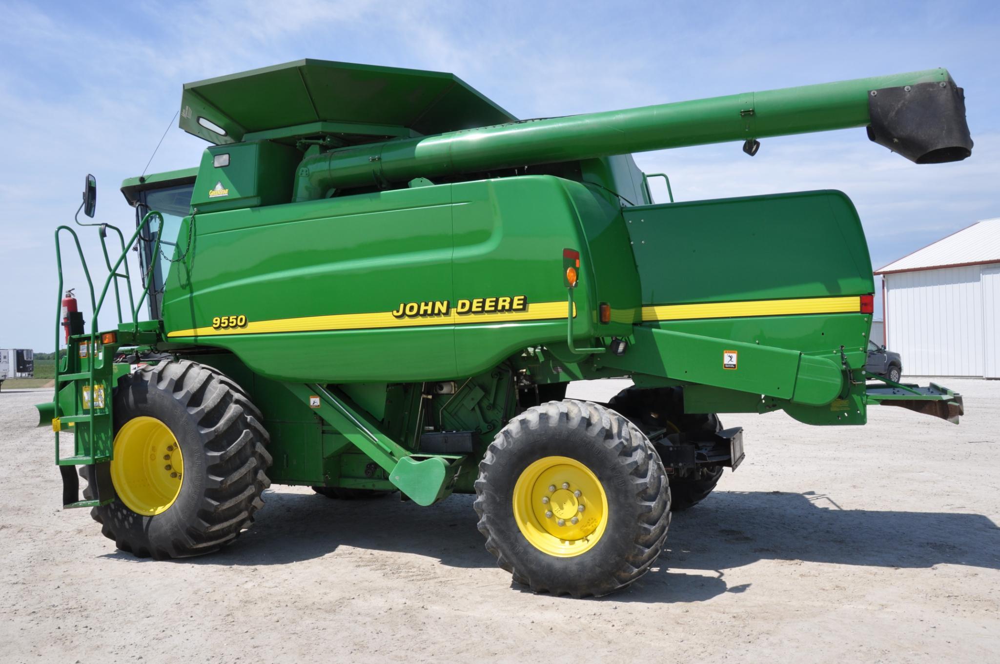 2001 John Deere 9550 4wd combine