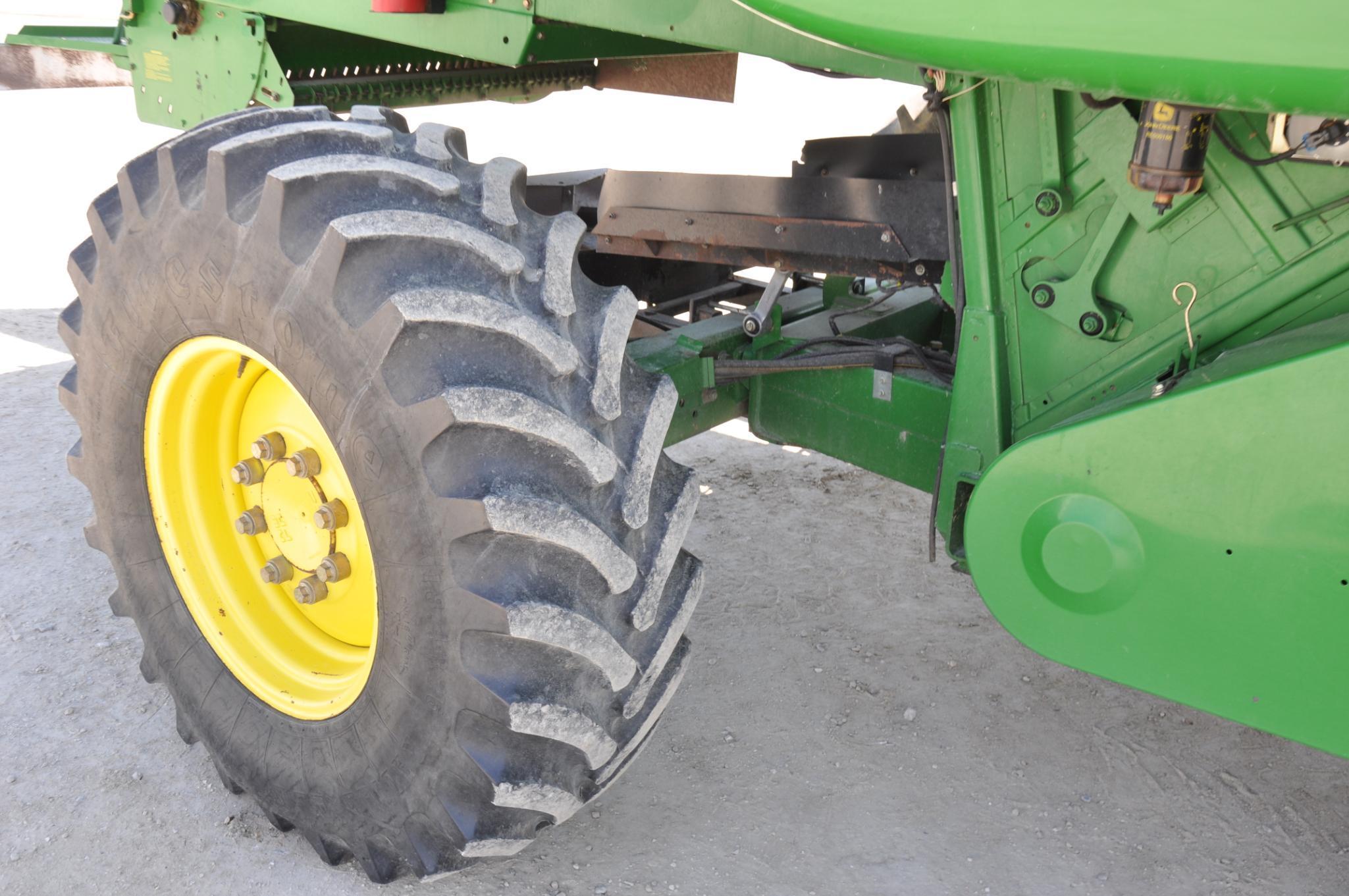 2001 John Deere 9550 4wd combine