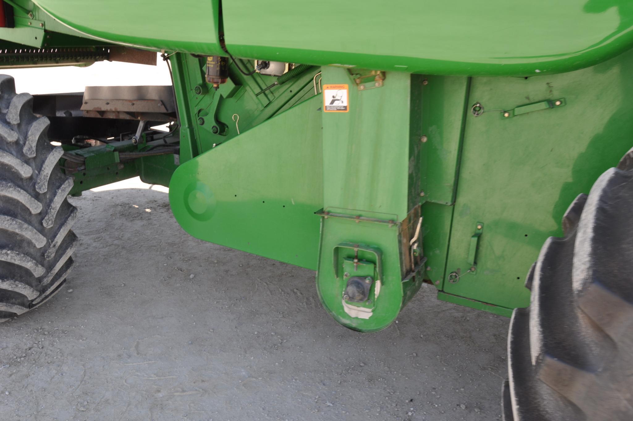 2001 John Deere 9550 4wd combine