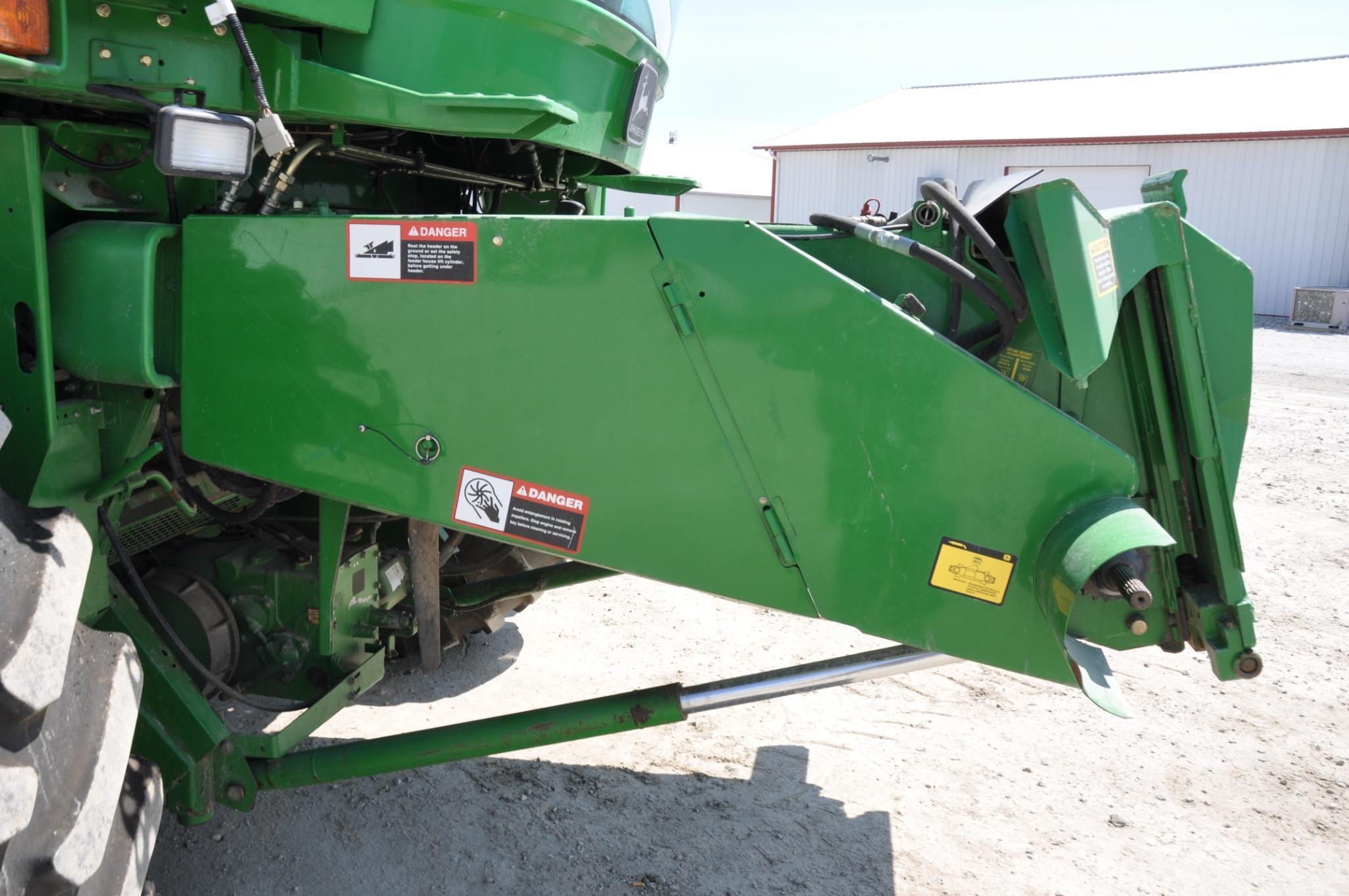 2001 John Deere 9550 4wd combine