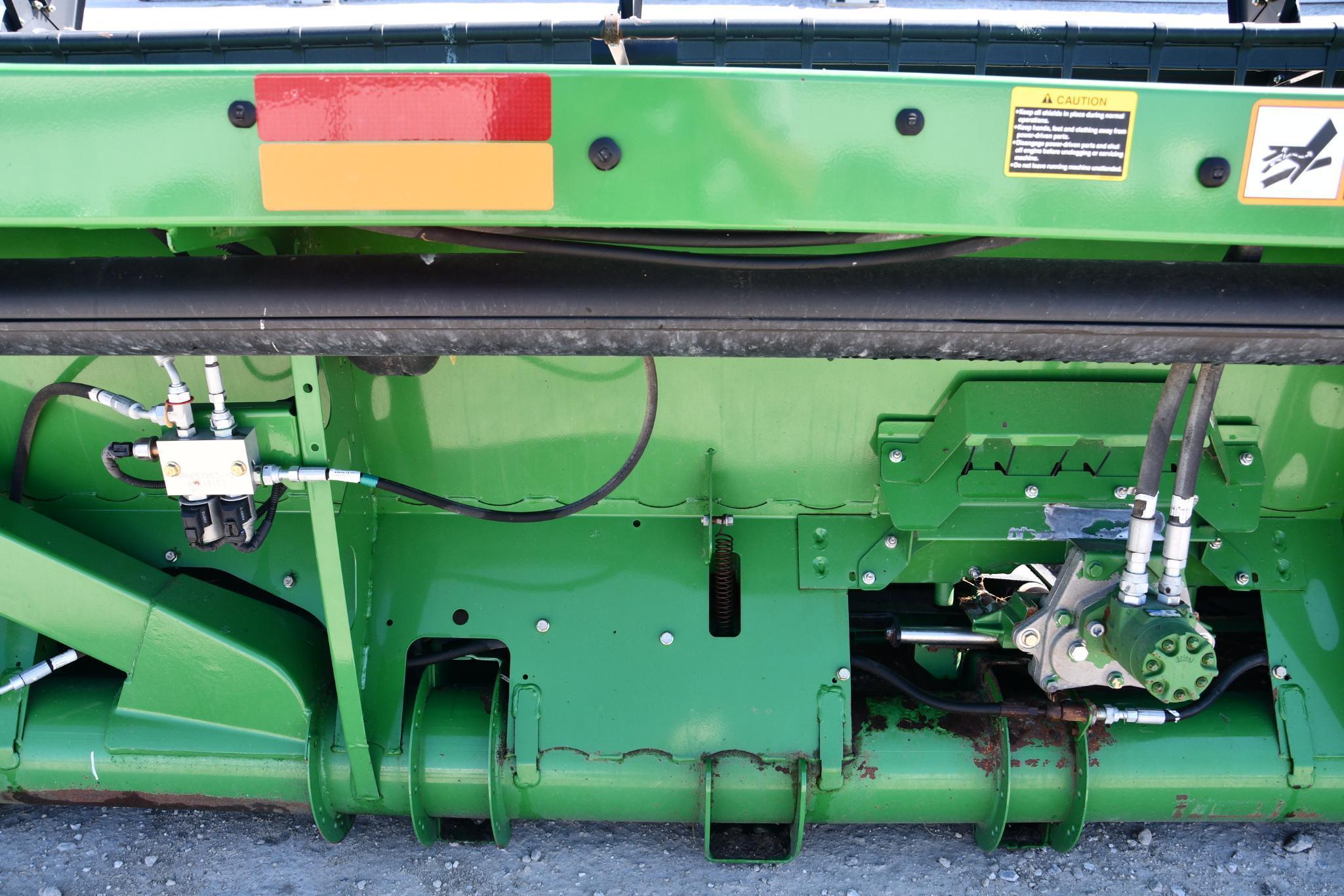 2013 John Deere 640FD 40' flex draper head