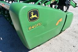 2013 John Deere 640FD 40' flex draper head