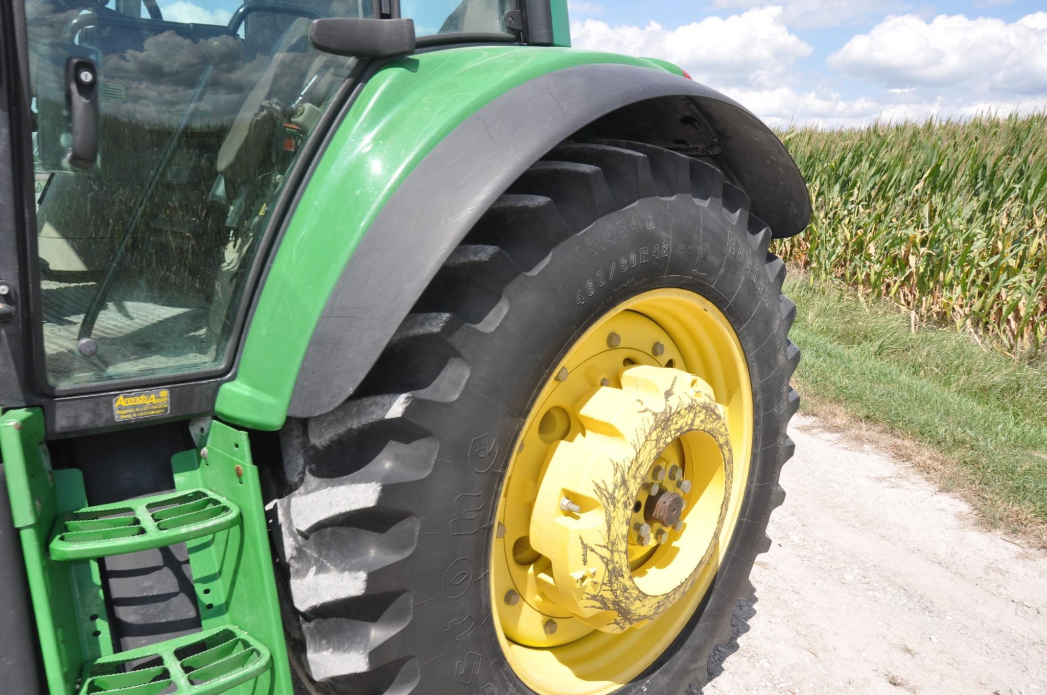 2003 John Deere 7520 MFWD tractor
