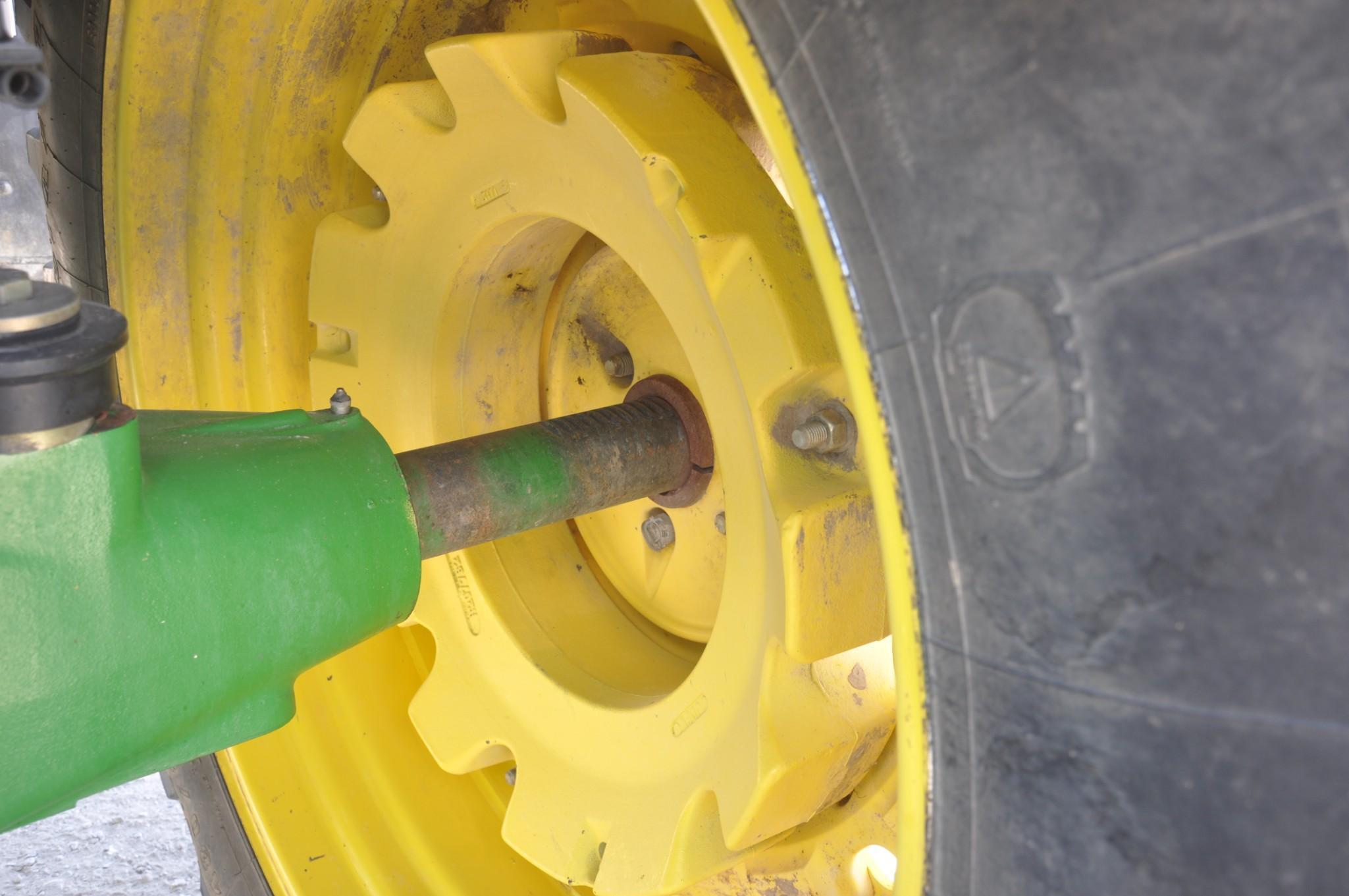 2003 John Deere 7520 MFWD tractor