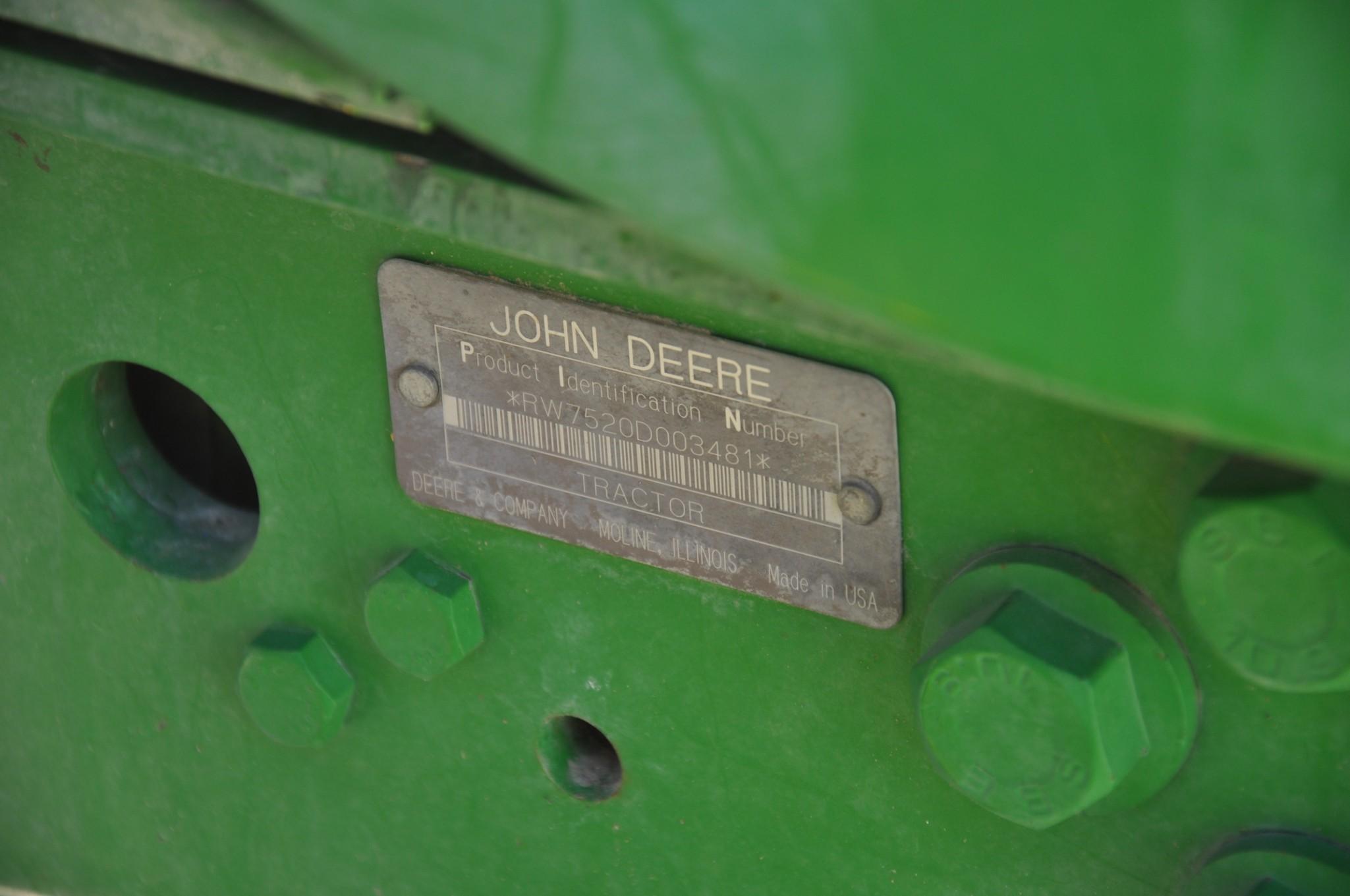 2003 John Deere 7520 MFWD tractor