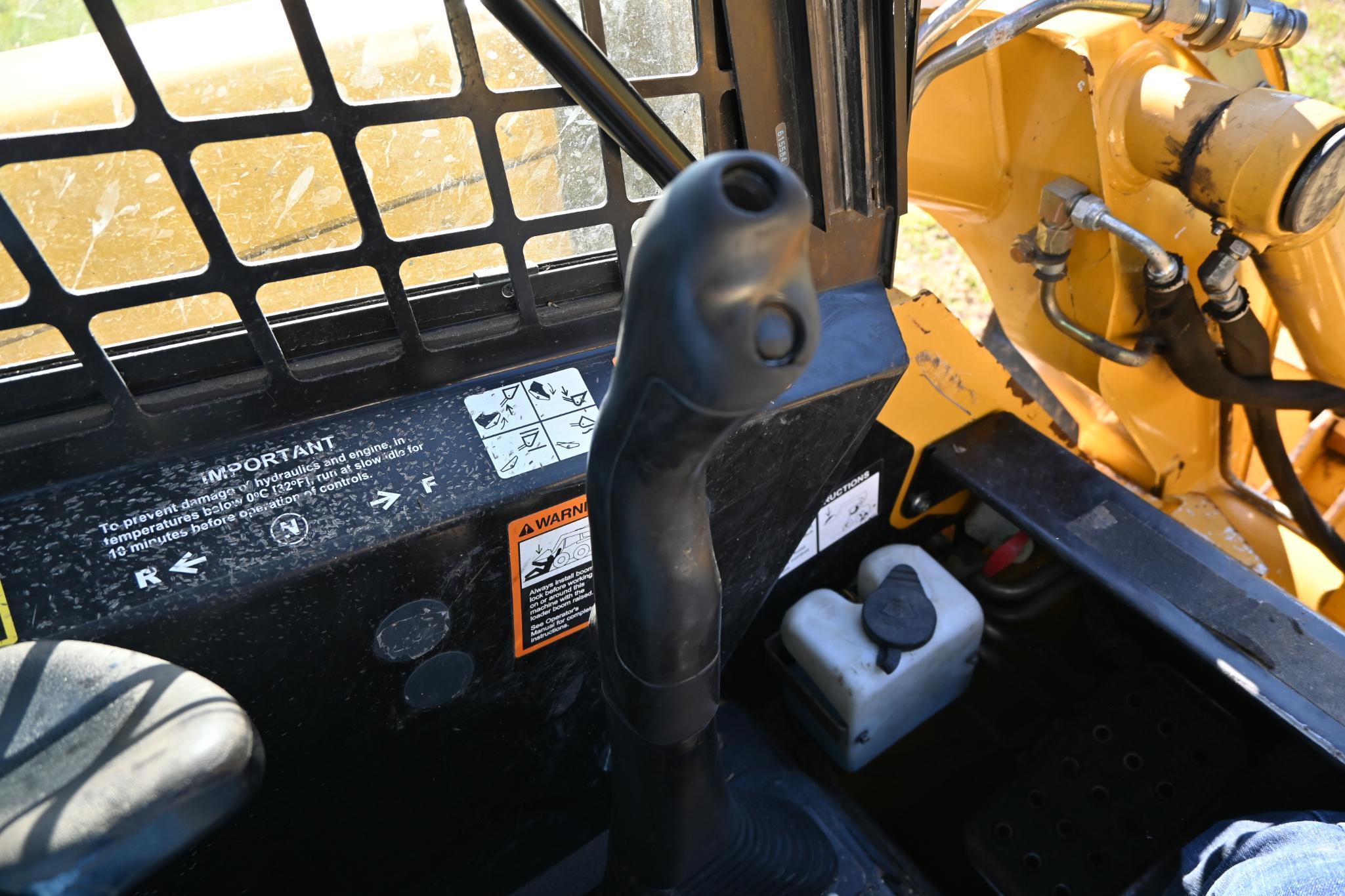 2009 John Deere CT322 compact track loader