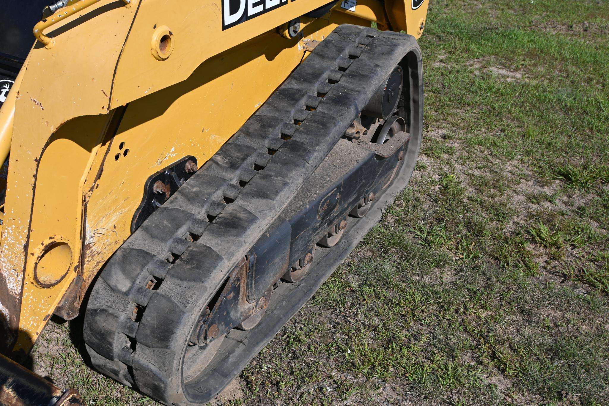 2009 John Deere CT322 compact track loader