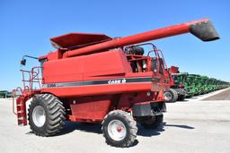 Case-IH 2366 2wd combine