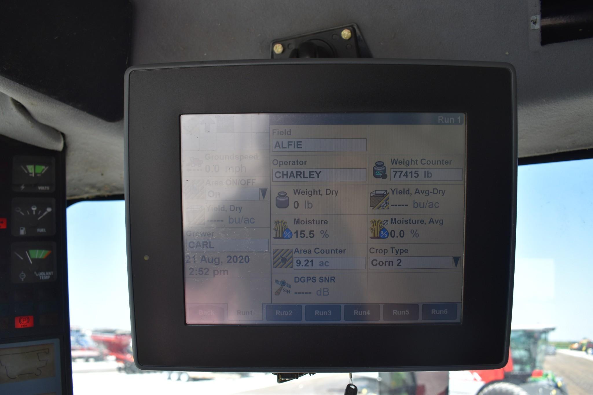 Case-IH 2366 2wd combine