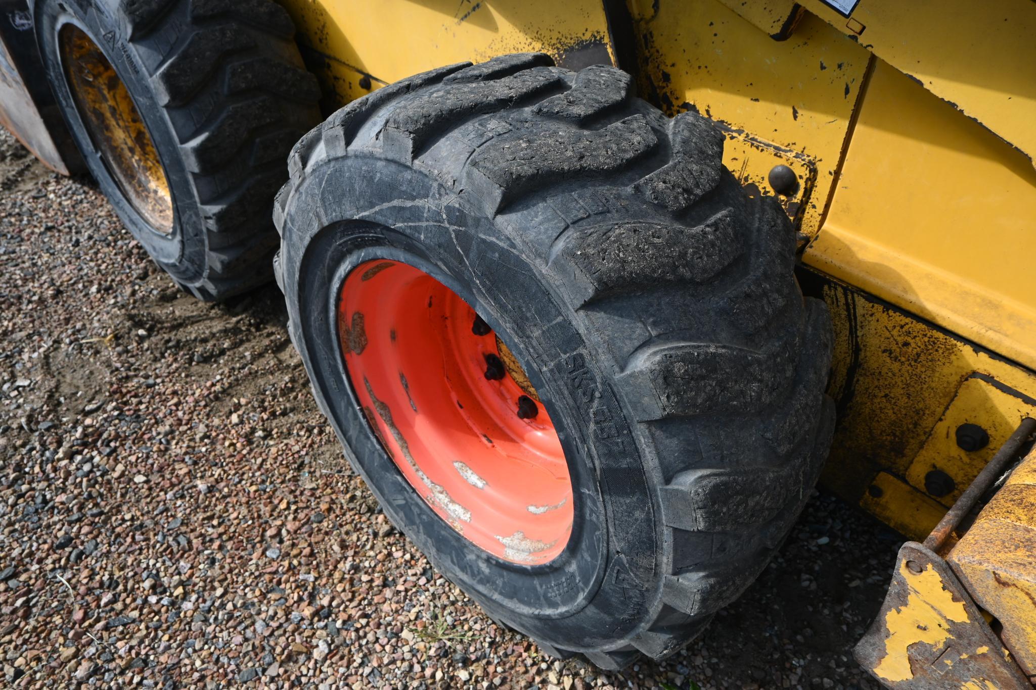 2003 JD 250 Series II skidsteer