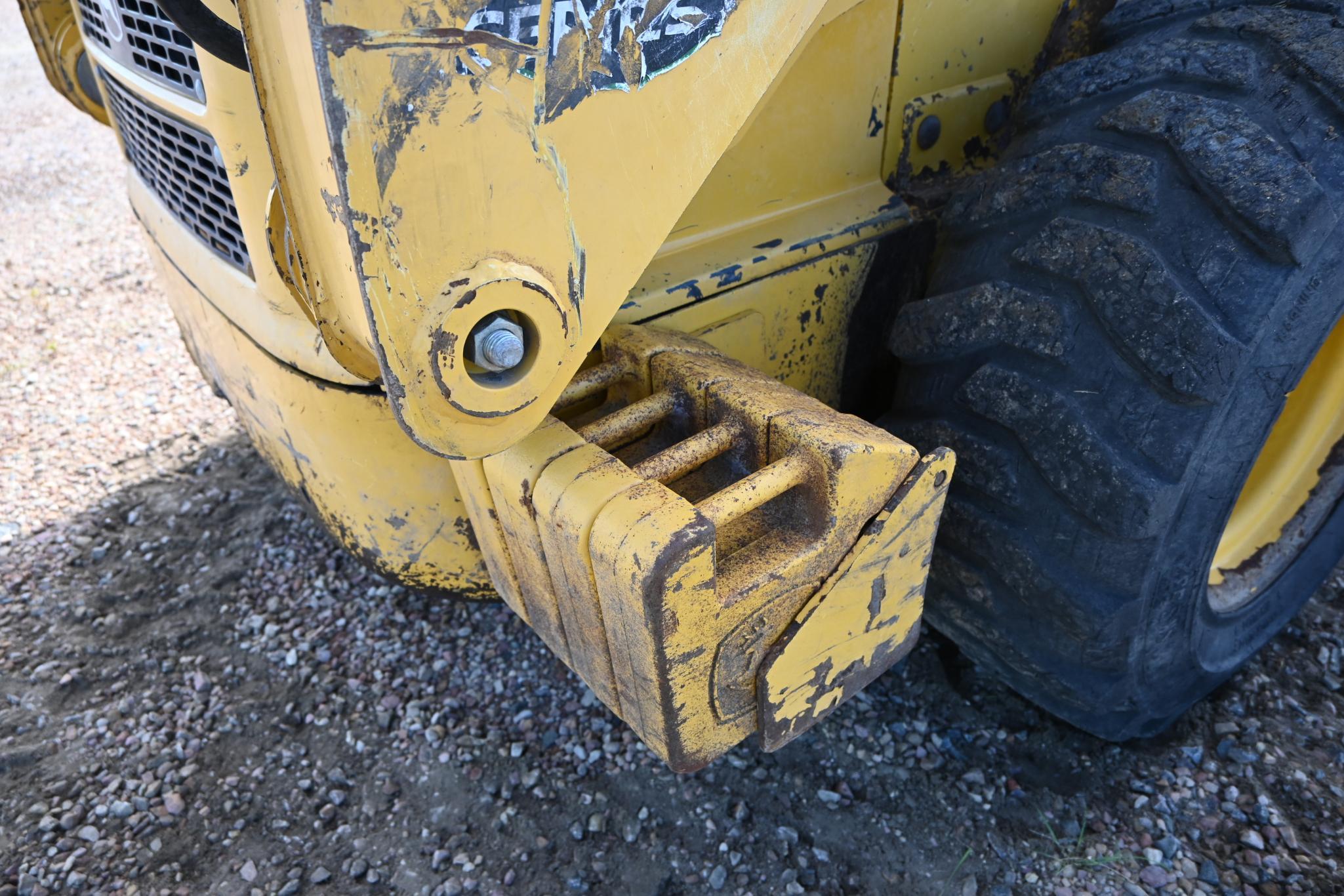 2003 JD 250 Series II skidsteer