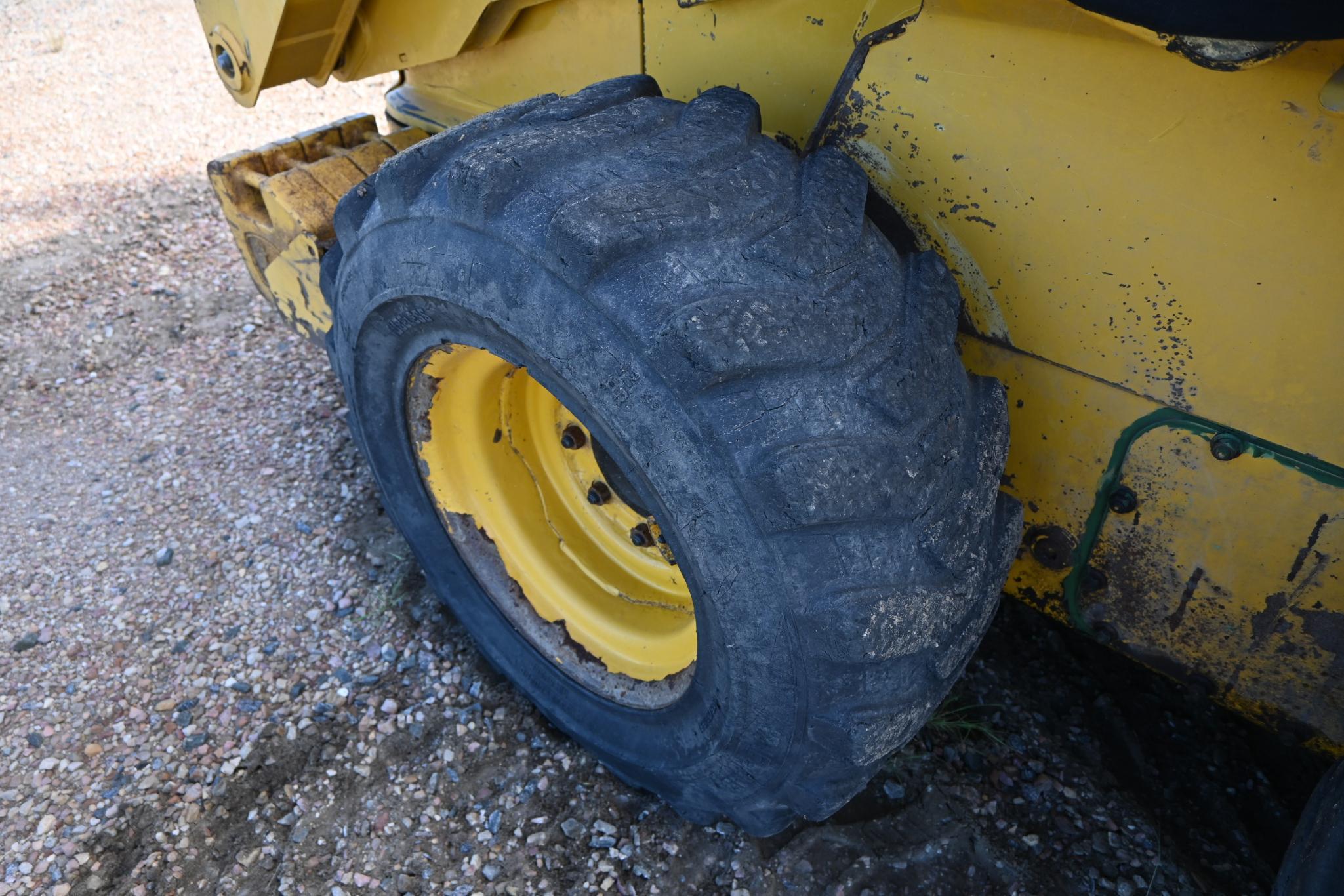 2003 JD 250 Series II skidsteer