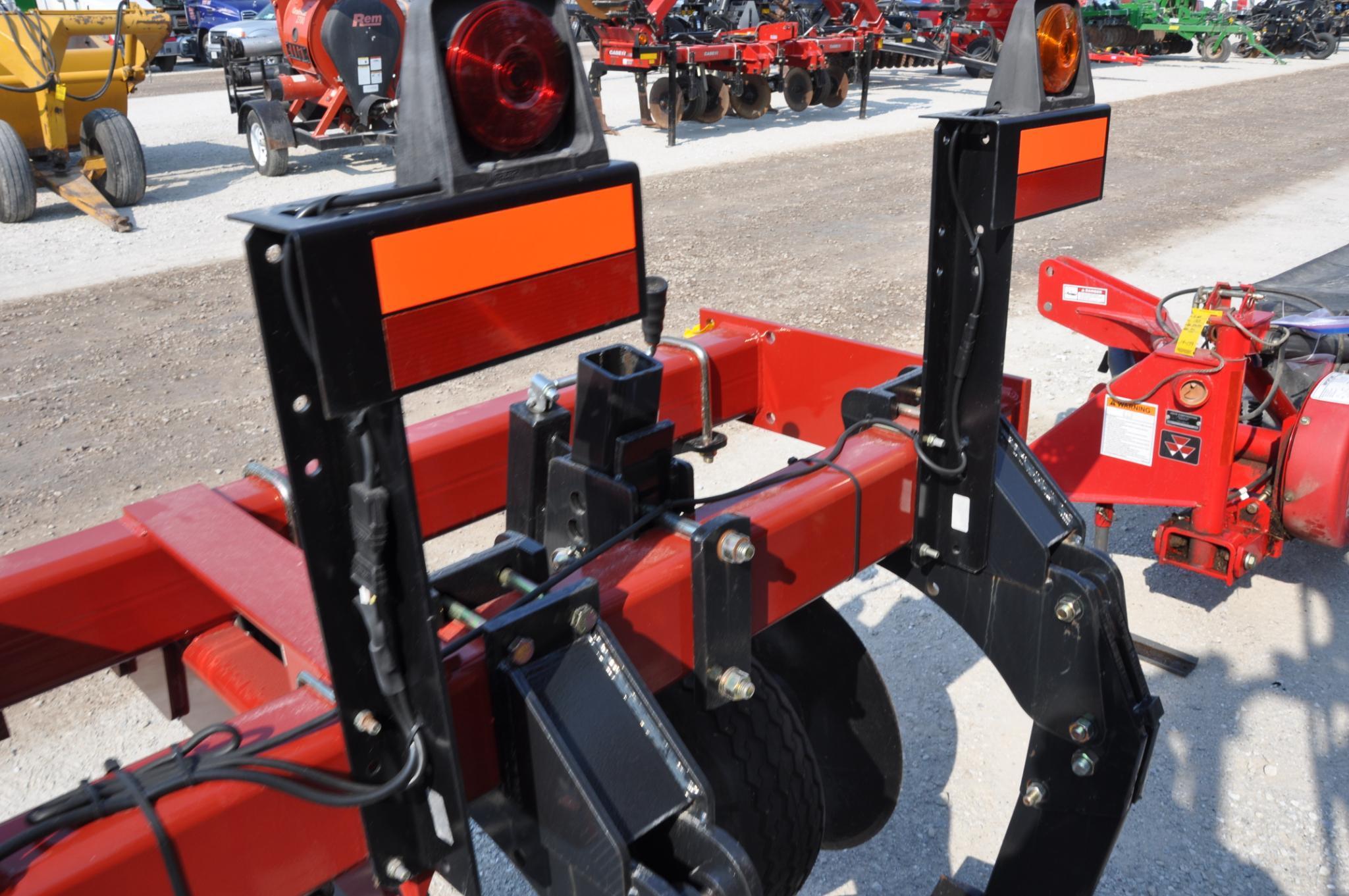 2018 Case-IH 2500 5-shank 3-pt. inline ripper
