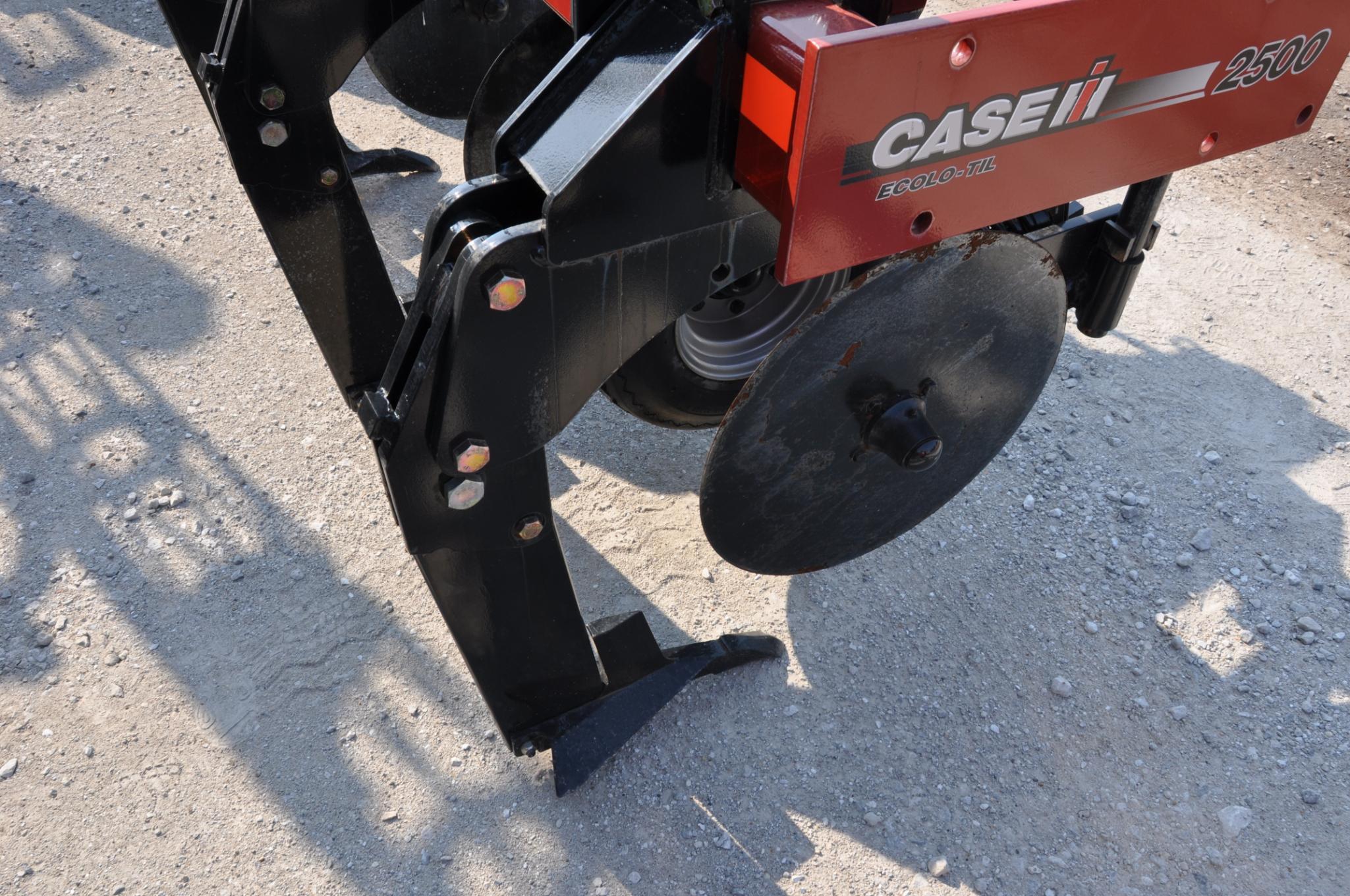 2018 Case-IH 2500 5-shank 3-pt. inline ripper