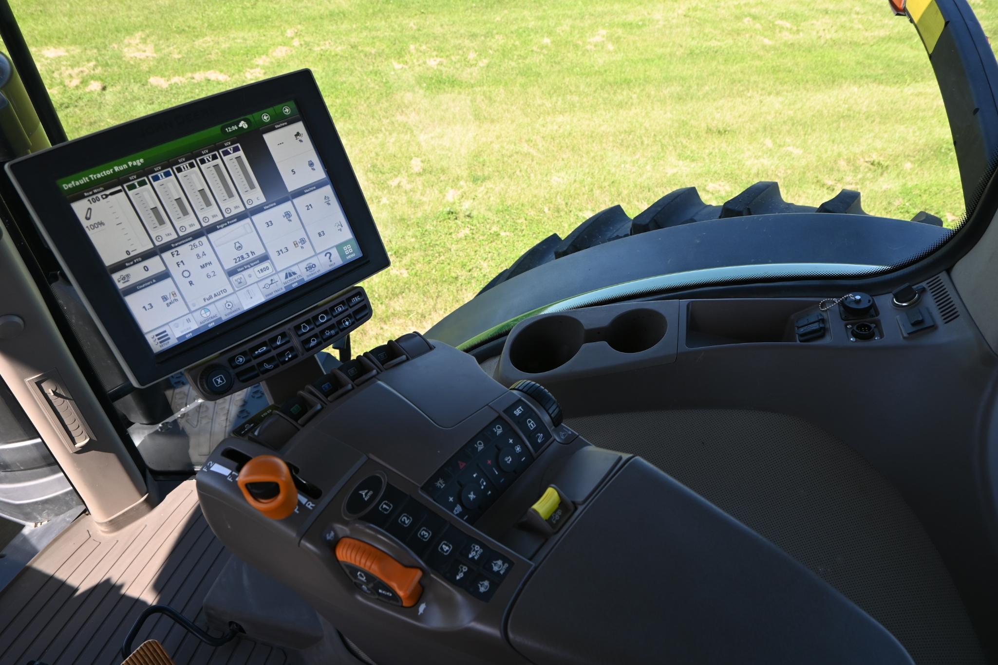 2018 John Deere 8345R MFWD tractor