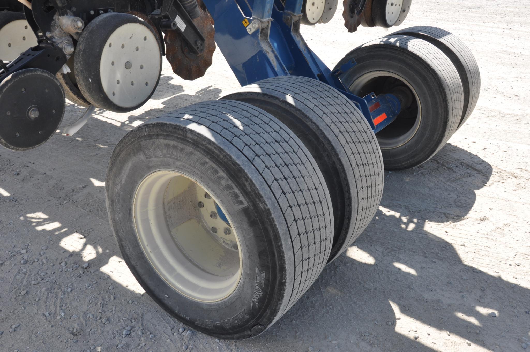 Kinze...3800 24 row 30" planter