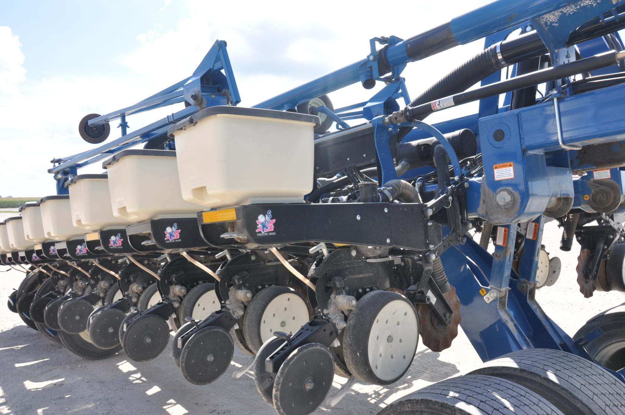 Kinze...3800 24 row 30" planter