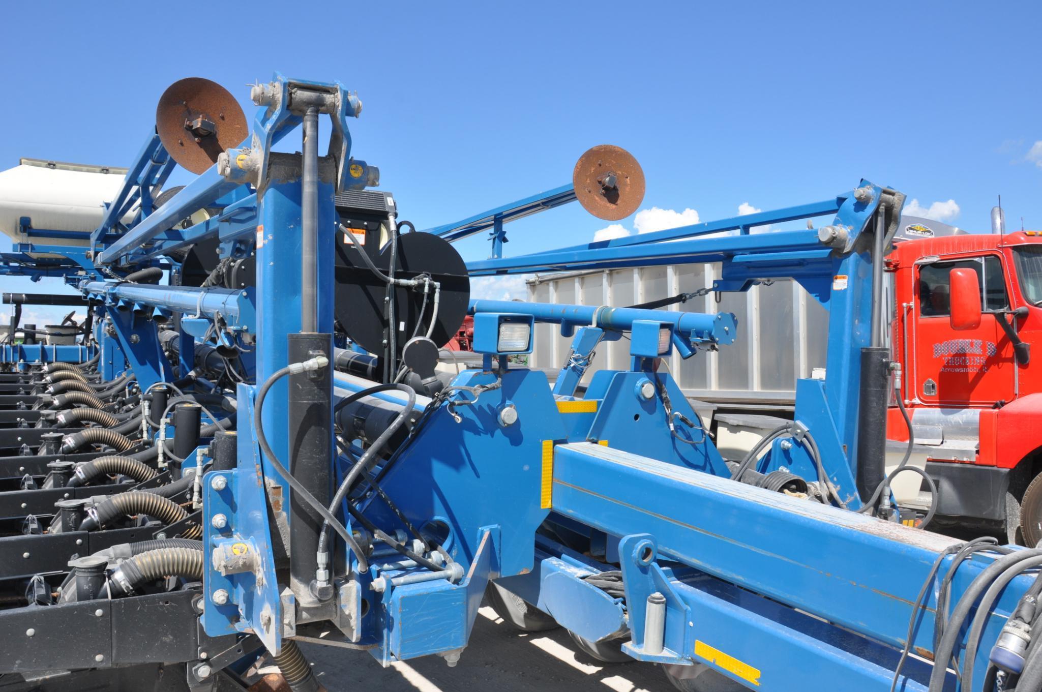 Kinze...3800 24 row 30" planter