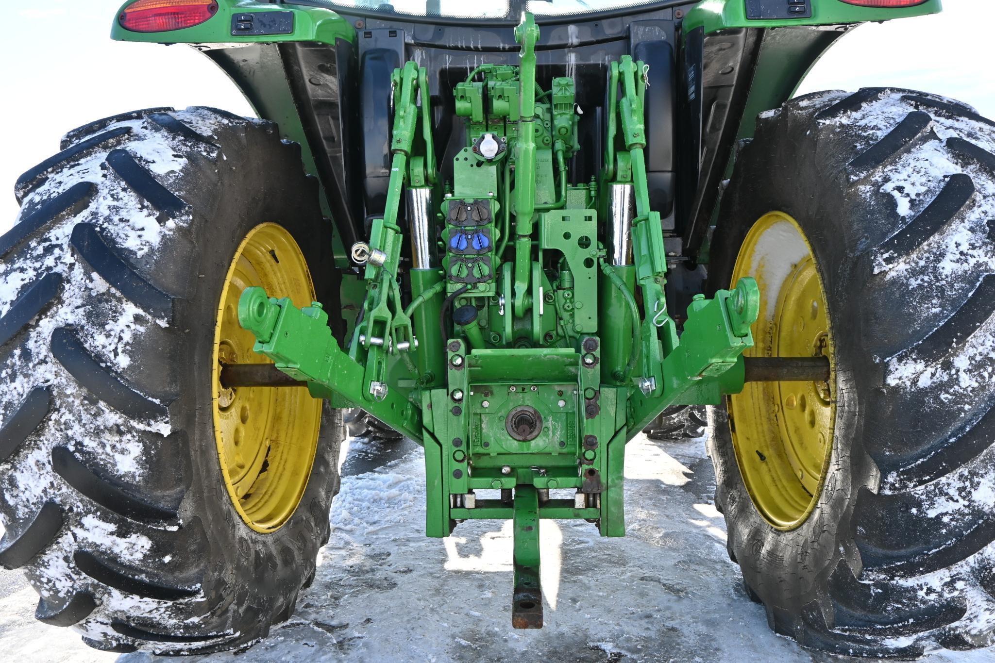 2017 John Deere 6130R MFWD tractor