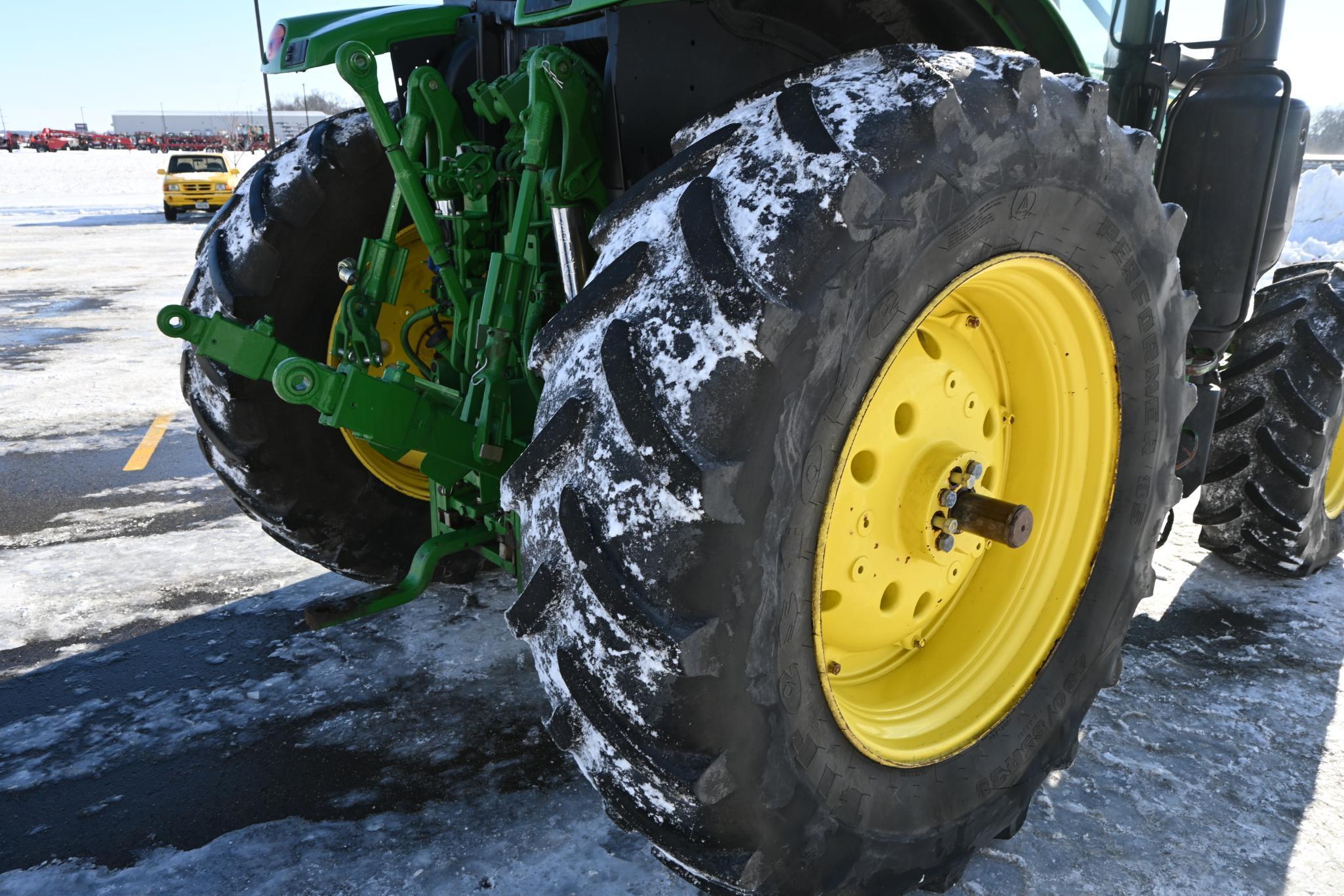 2017 John Deere 6130R MFWD tractor
