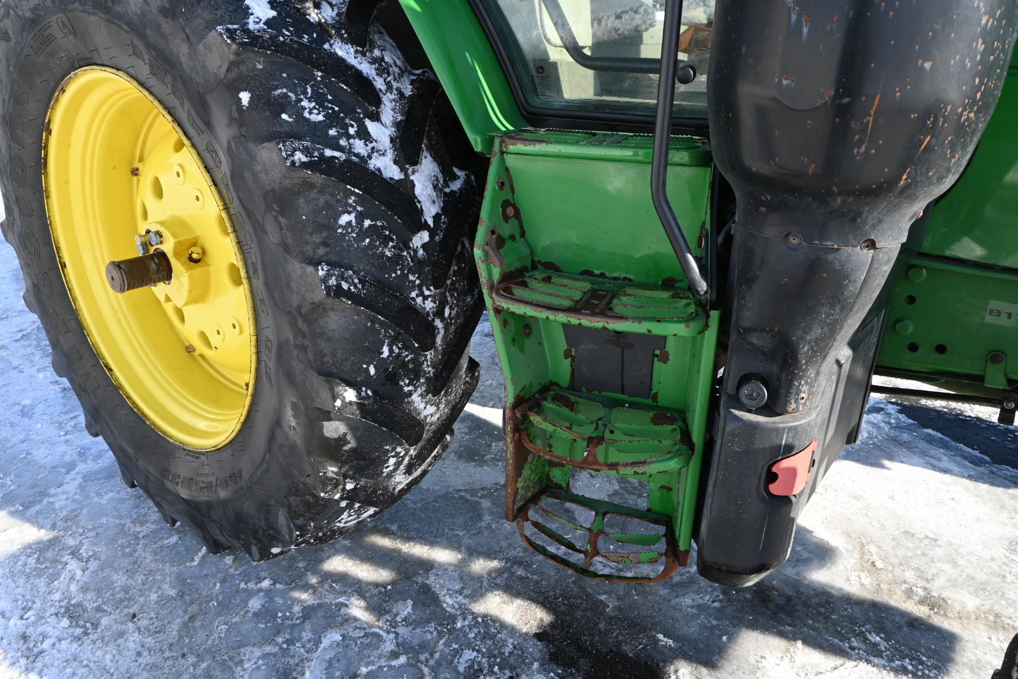 2017 John Deere 6130R MFWD tractor