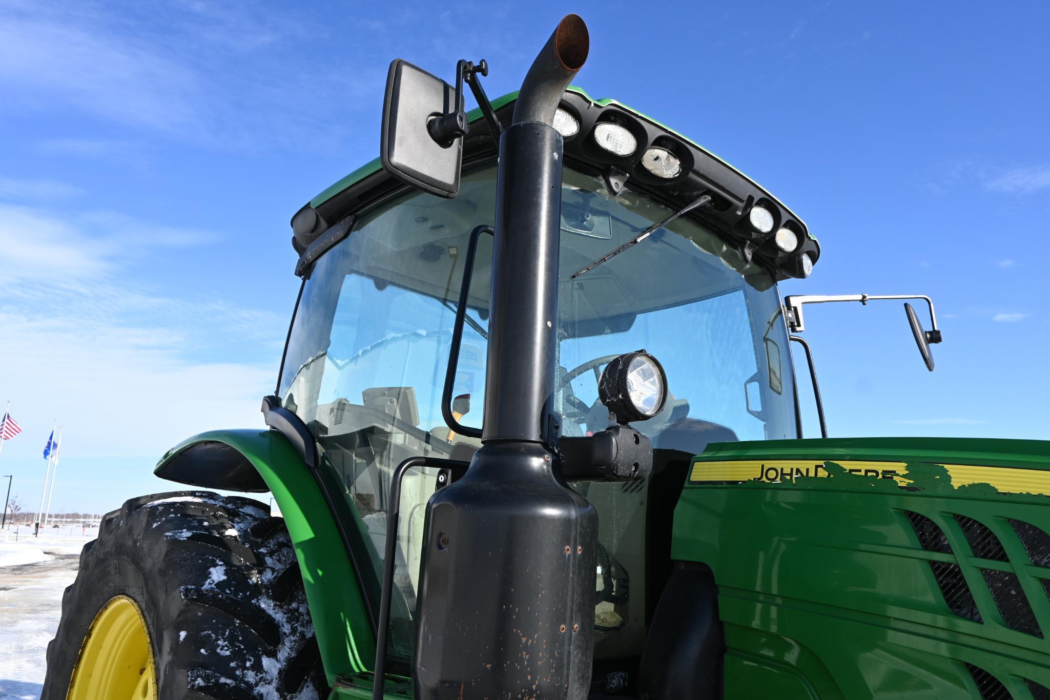 2017 John Deere 6130R MFWD tractor