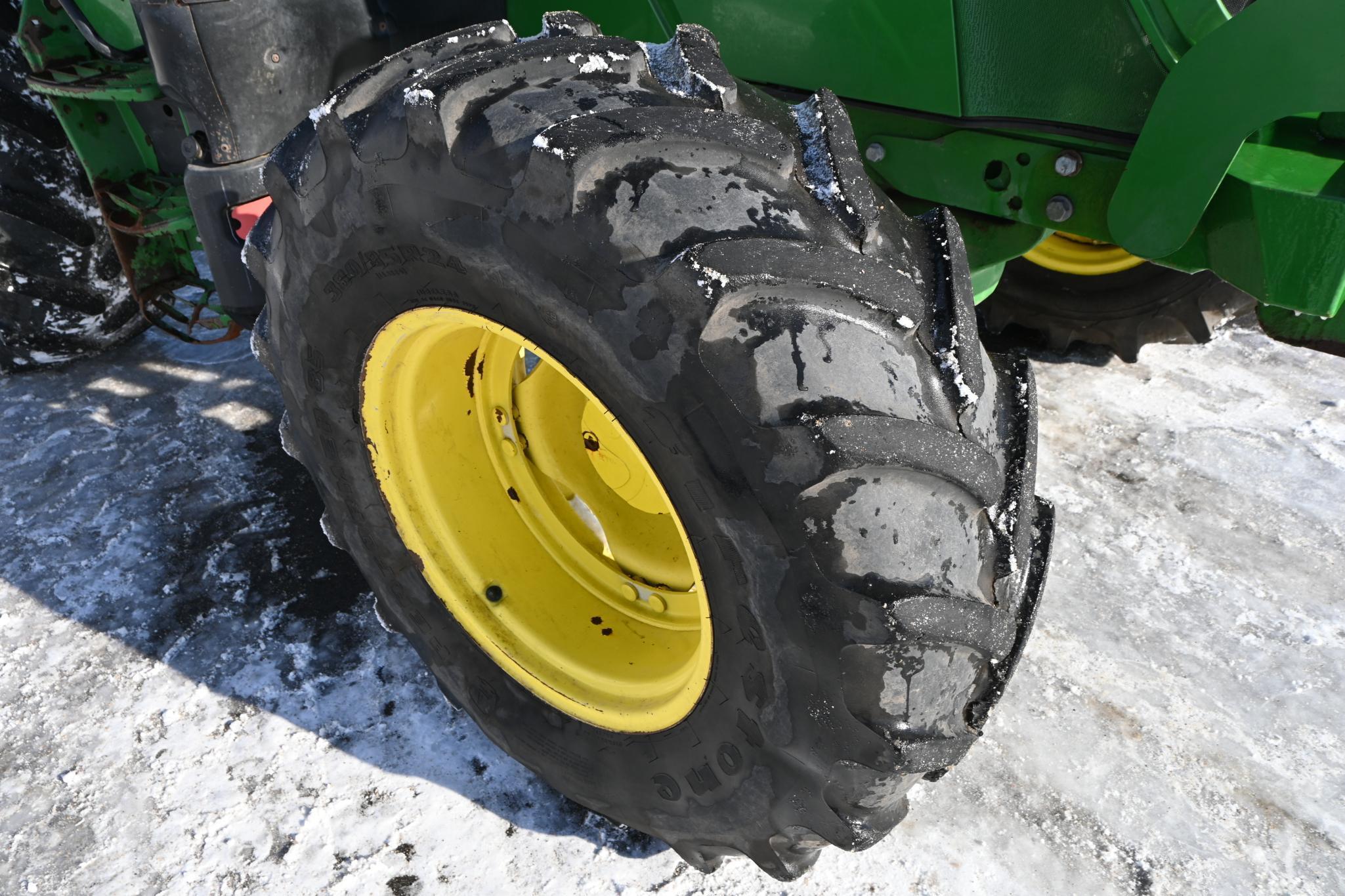 2017 John Deere 6130R MFWD tractor