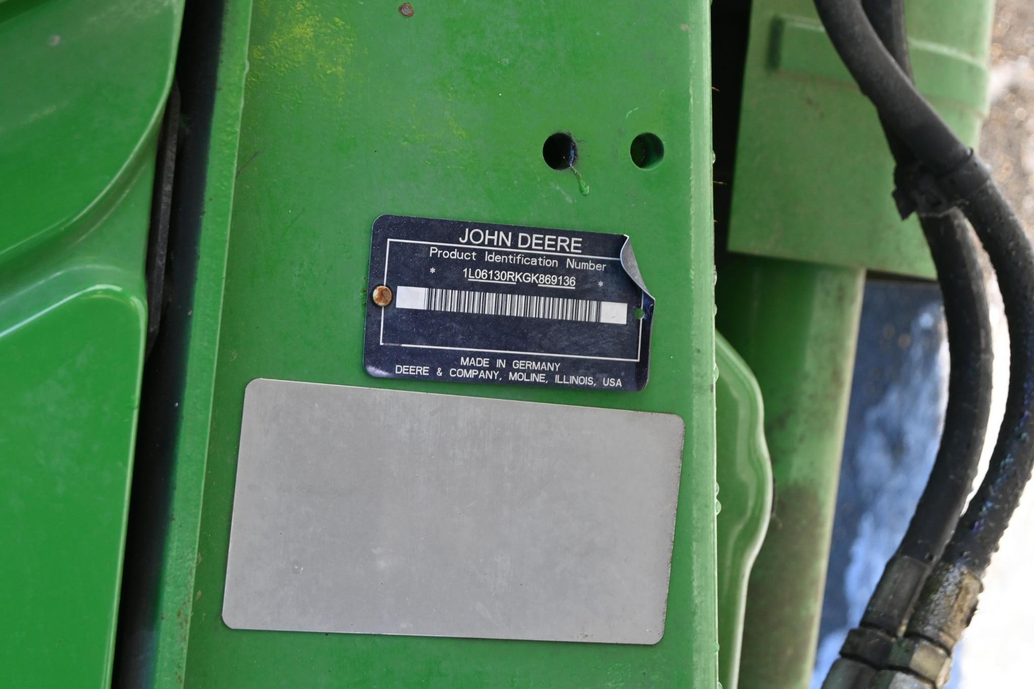 2017 John Deere 6130R MFWD tractor