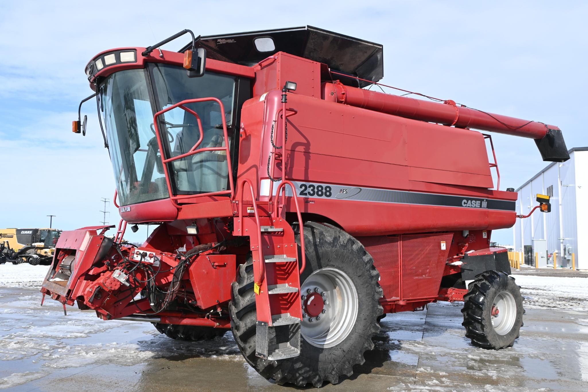 2001 Case IH 2388 2wd combine
